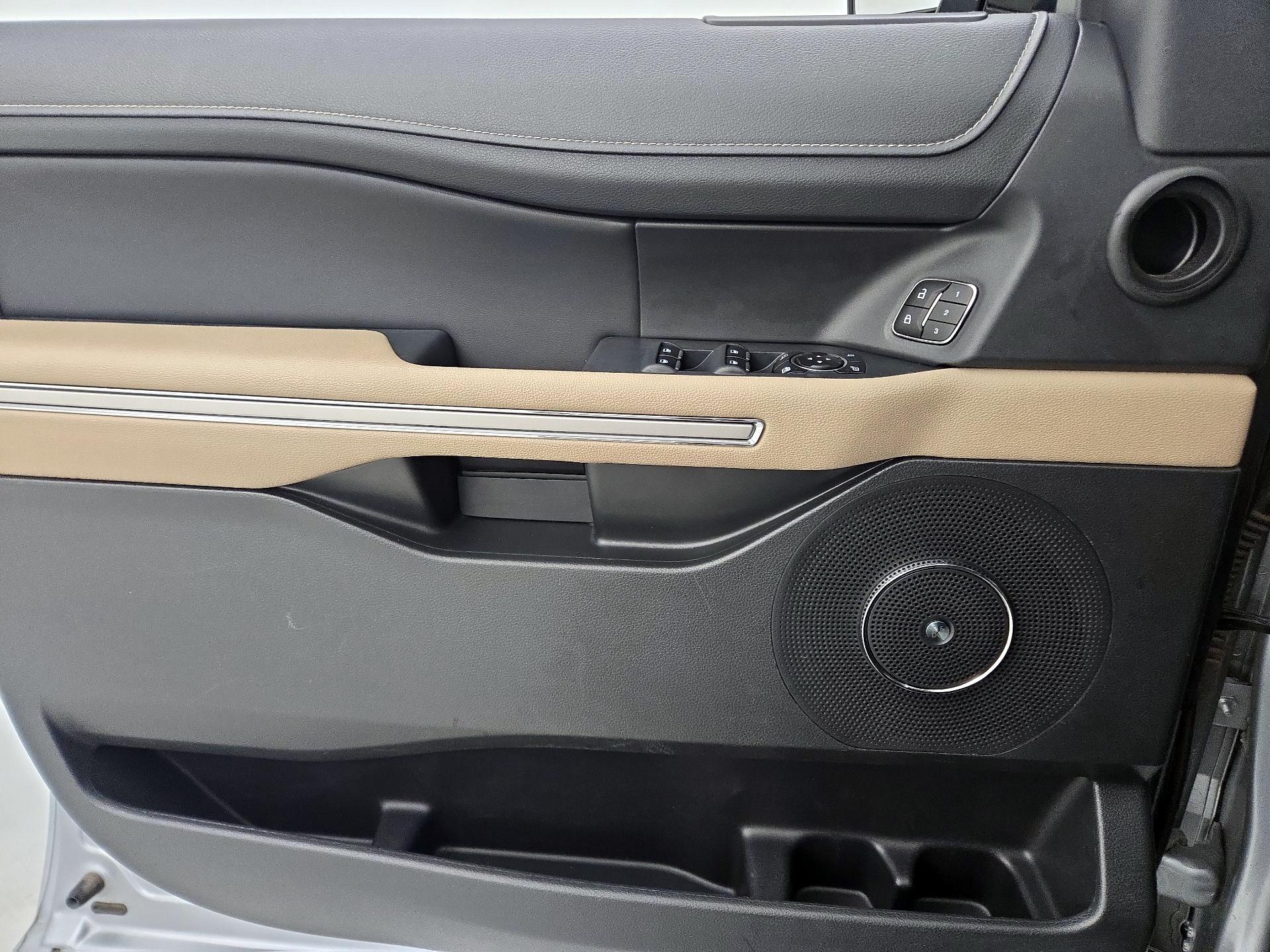 Thumbnail: 2023 Ford Expedition - 12