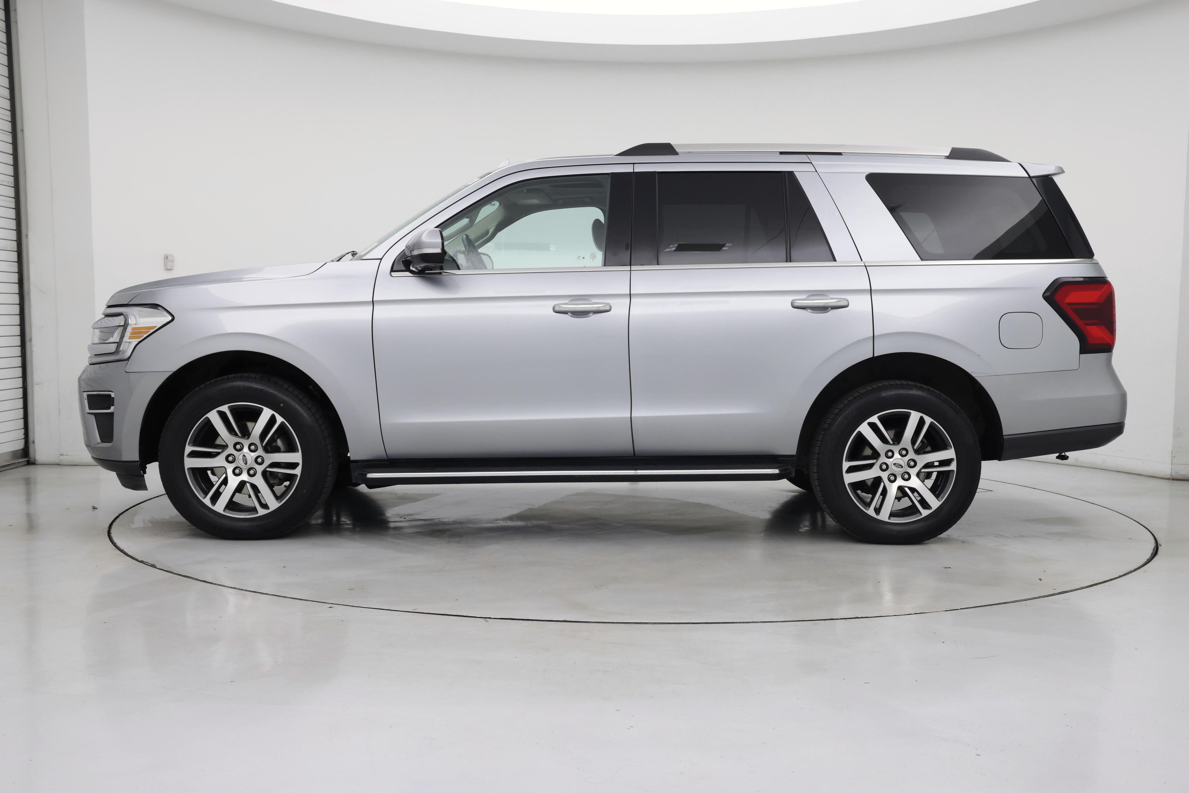 Thumbnail: 2023 Ford Expedition - 3