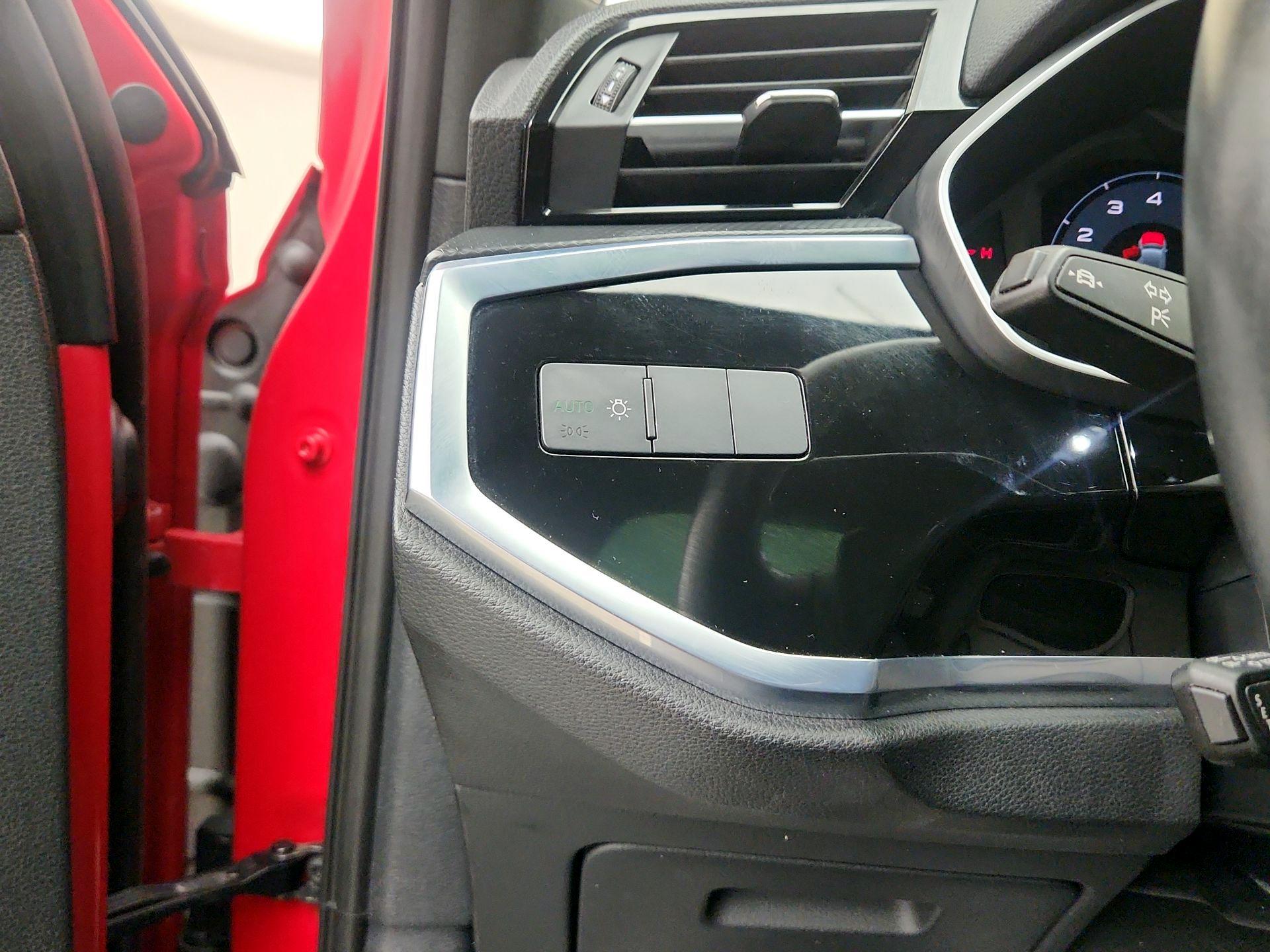 Thumbnail: 2022 Audi Q3 - 13