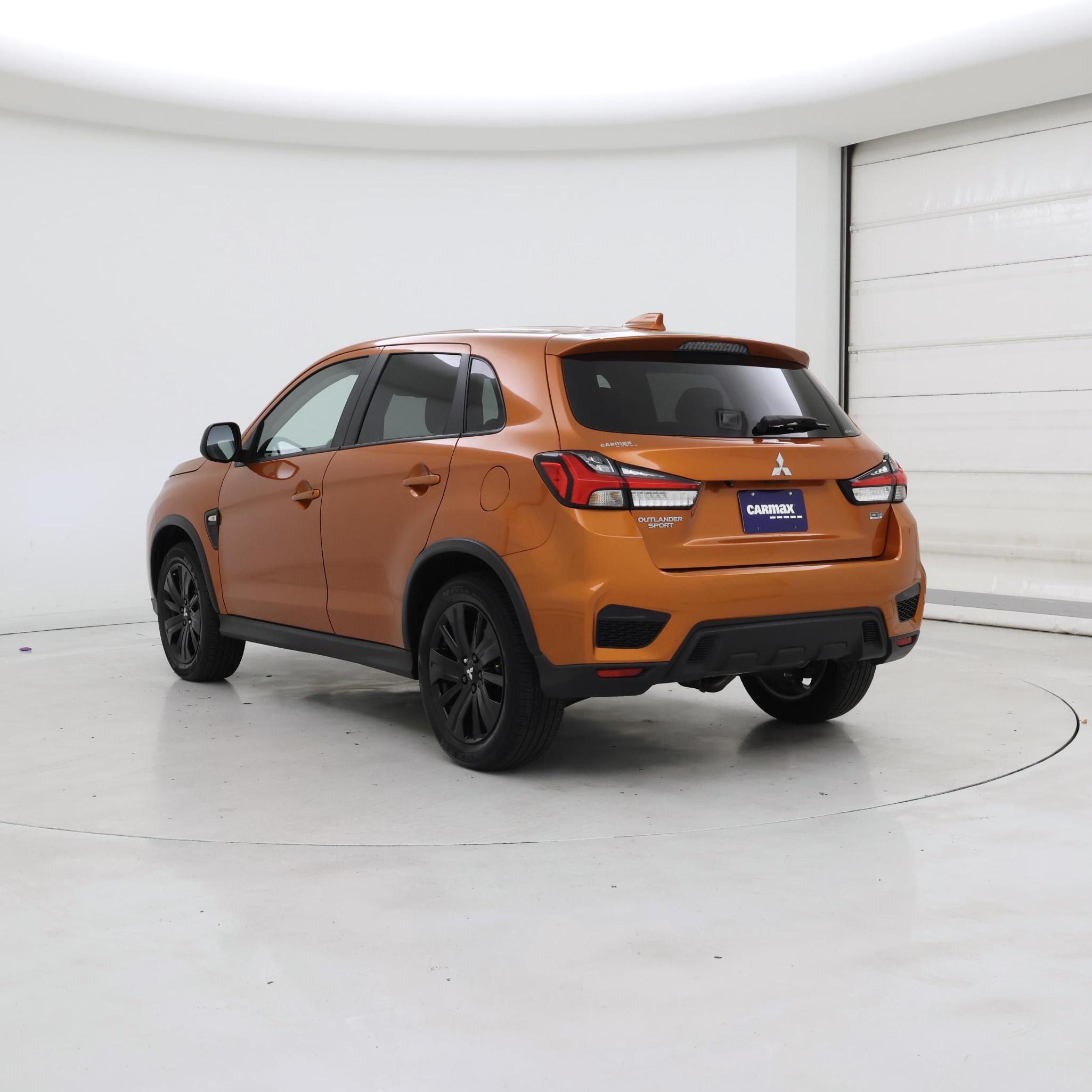 Thumbnail: 2023 Mitsubishi Outlander Sport - 2