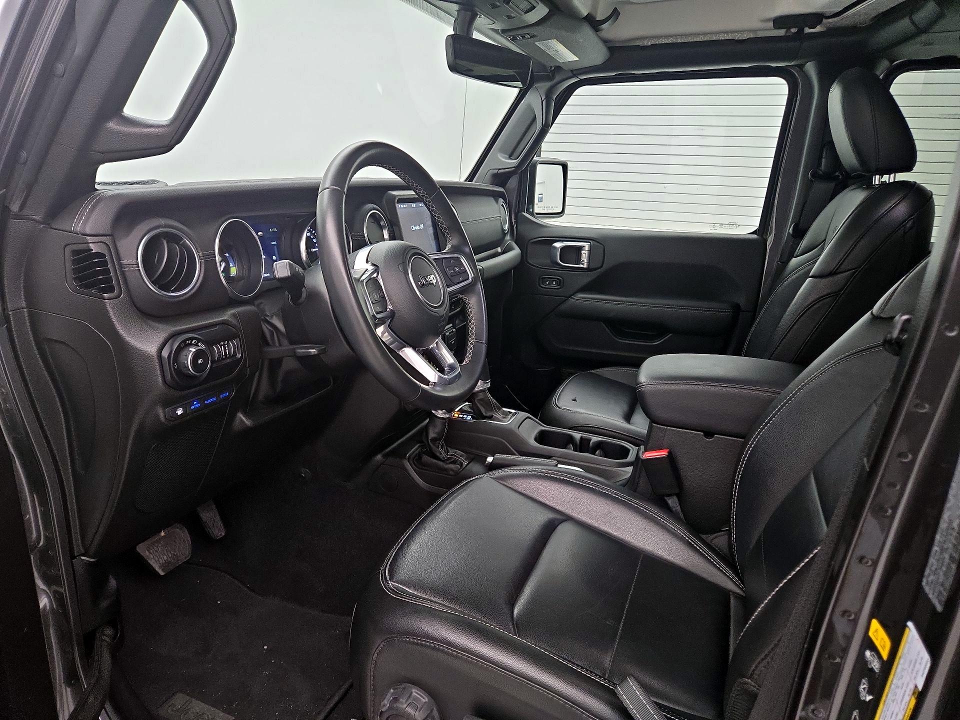 Thumbnail: 2022 Jeep Wrangler - 11