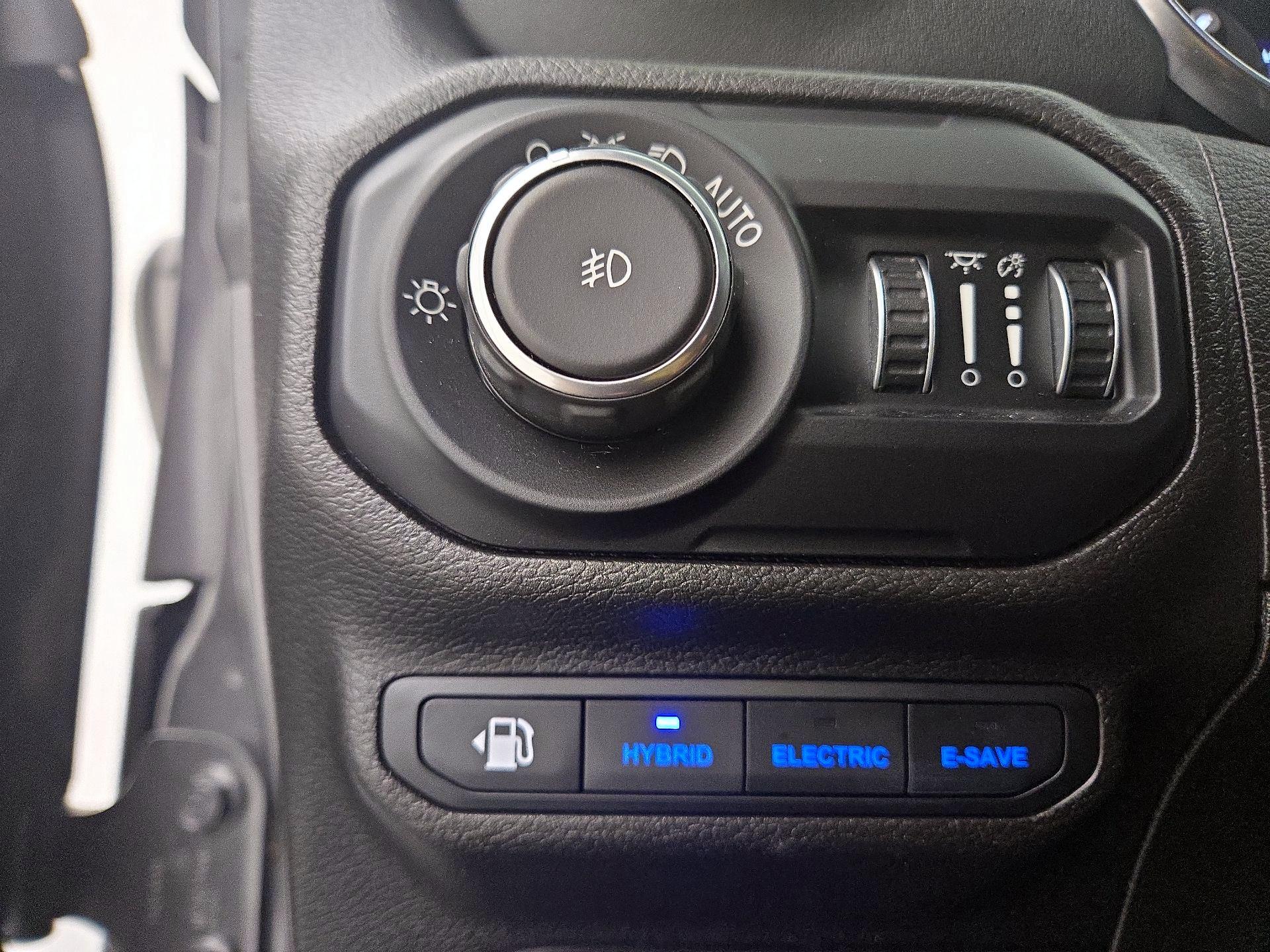 Thumbnail: 2022 Jeep Wrangler - 13