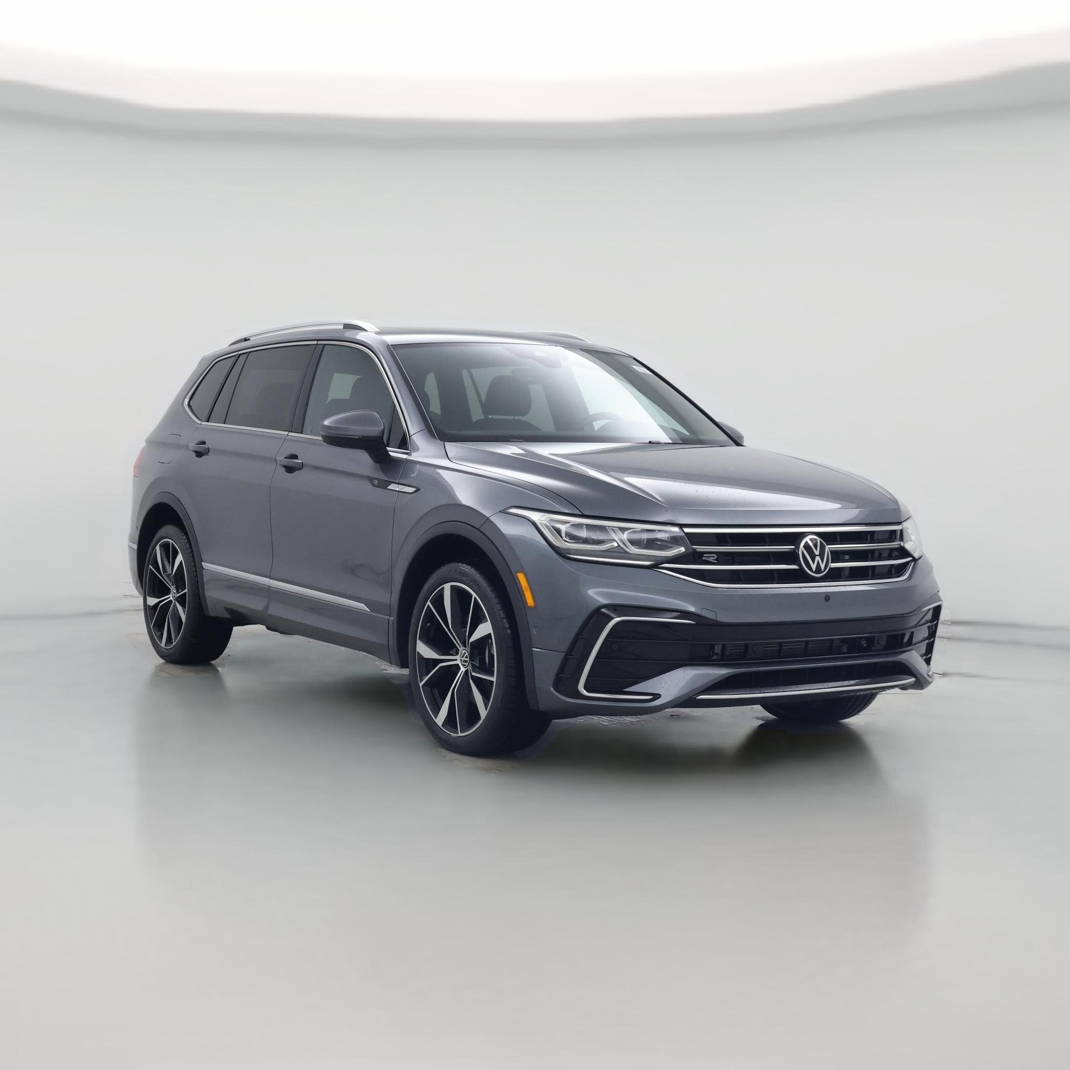Thumbnail: 2022 Volkswagen Tiguan - 1