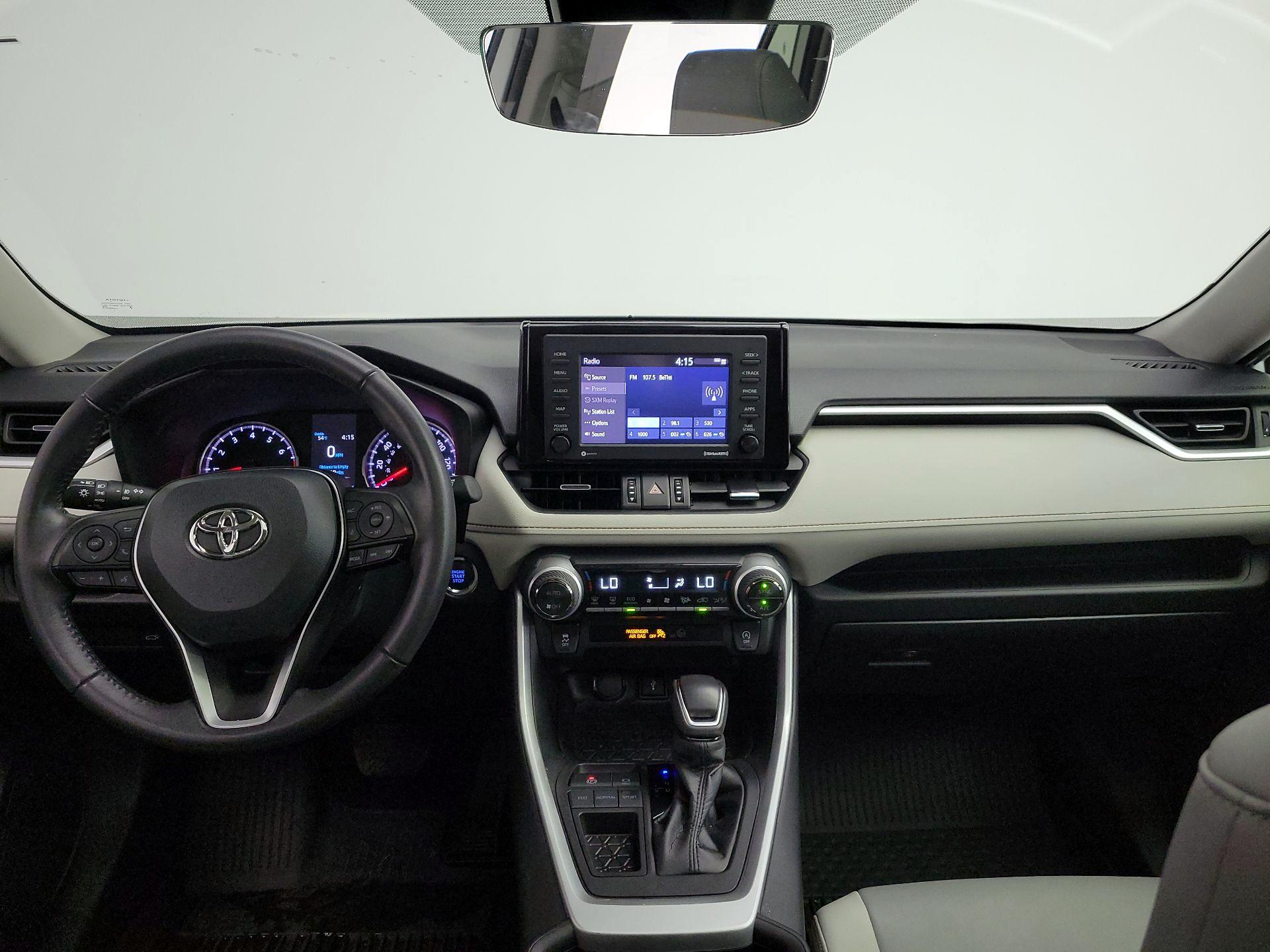 Thumbnail: 2022 Toyota RAV4 - 9