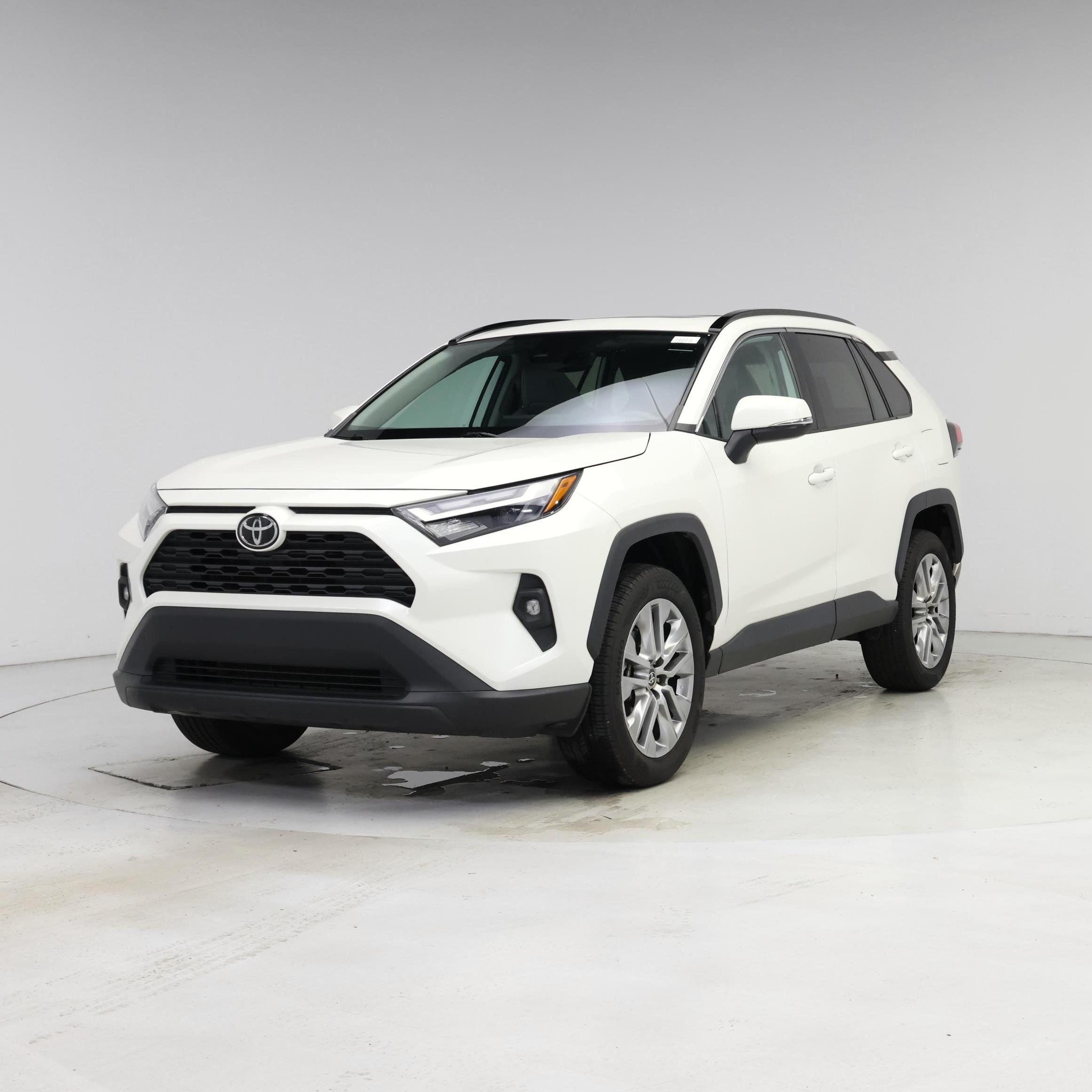 Thumbnail: 2022 Toyota RAV4 - 4