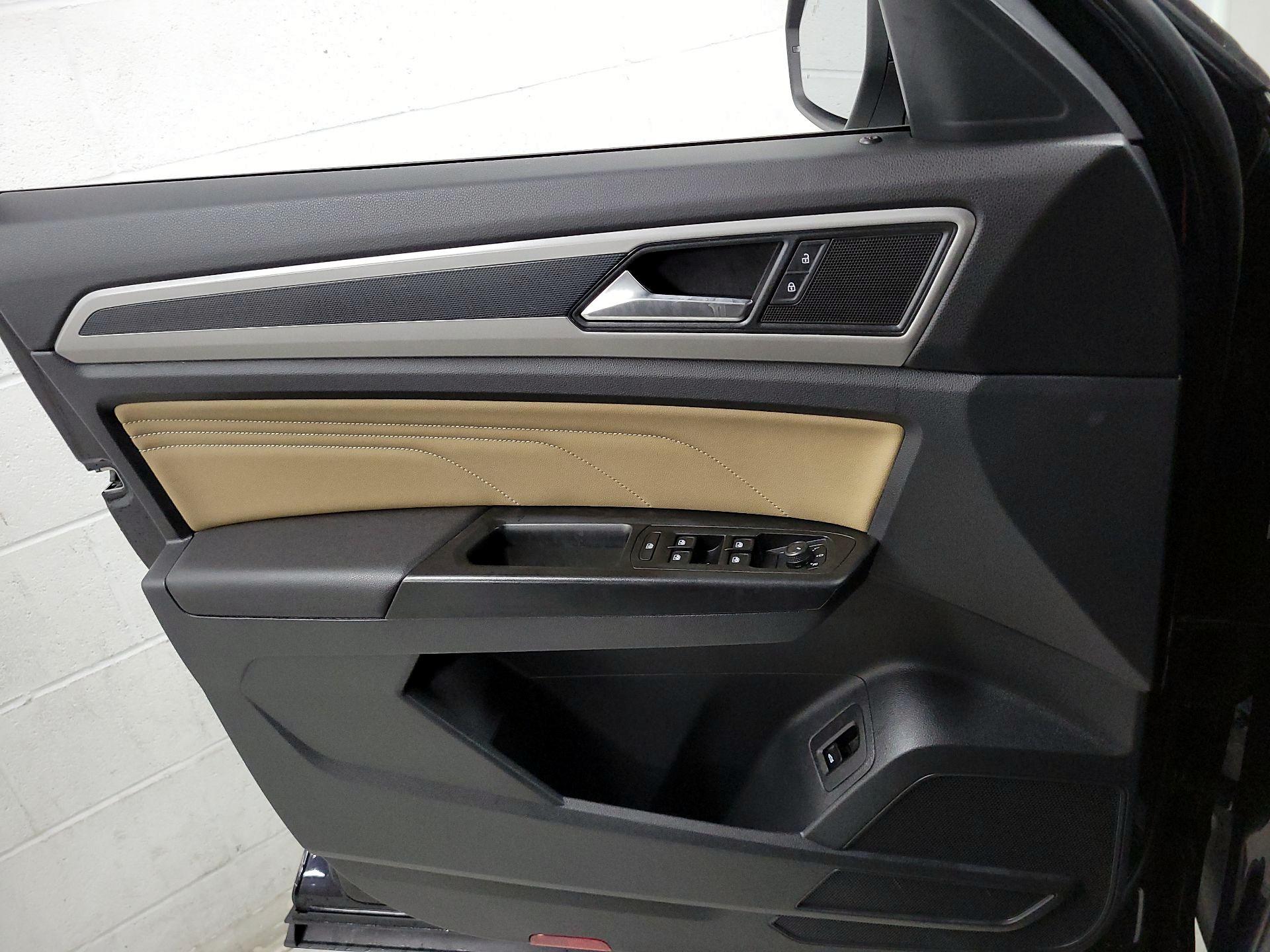 Thumbnail: 2020 Volkswagen Atlas - 12