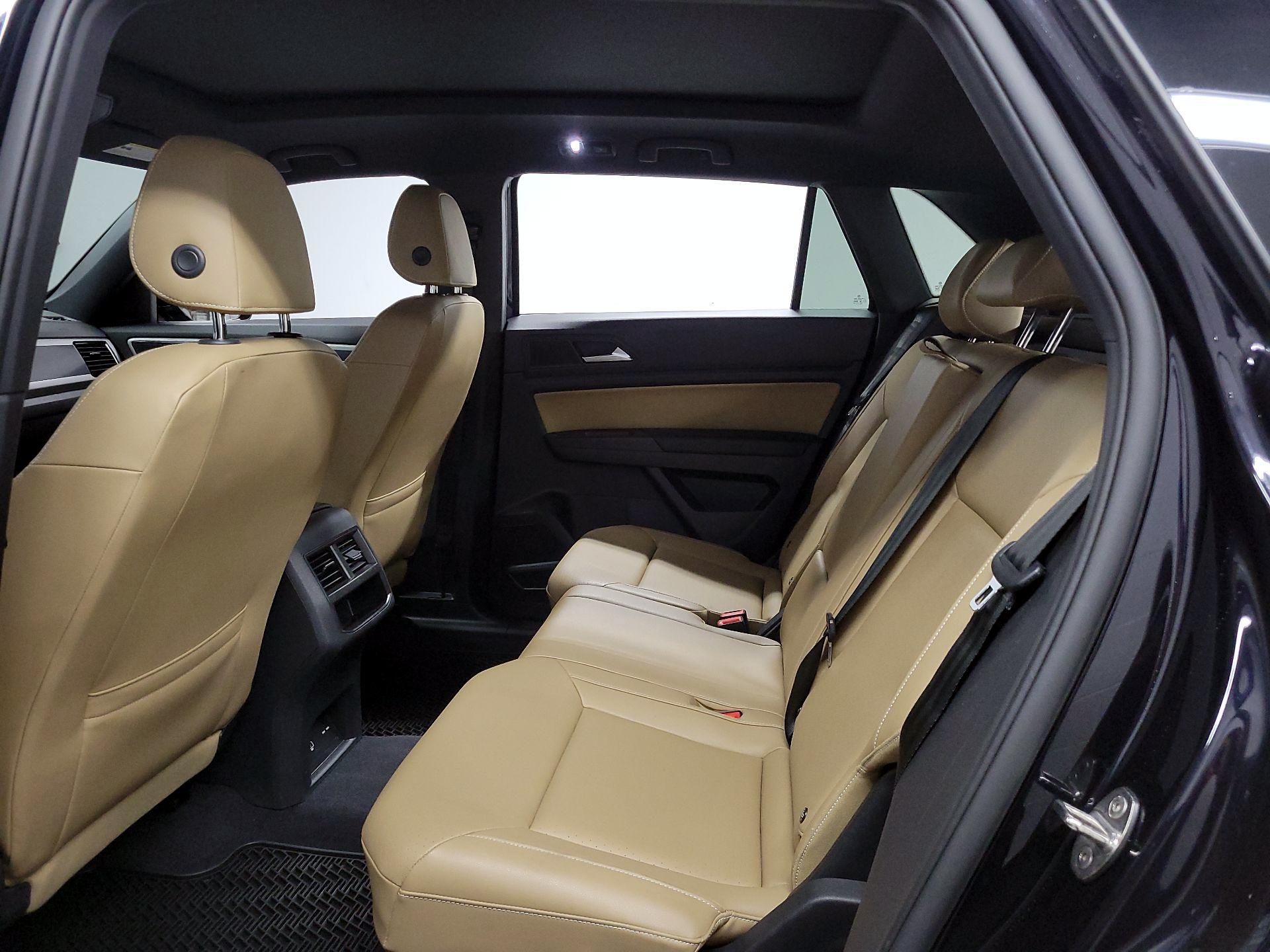 Thumbnail: 2020 Volkswagen Atlas - 17