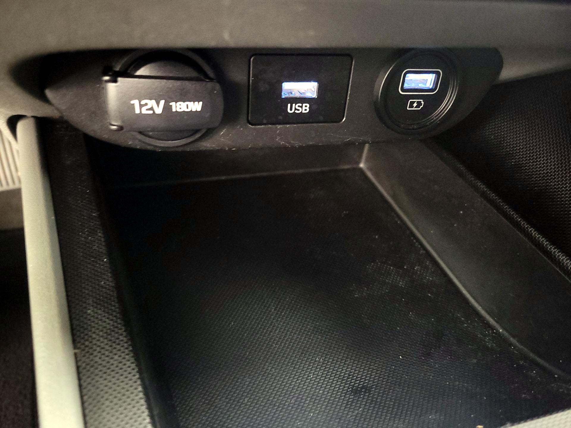 Thumbnail: 2023 Hyundai Elantra - 18