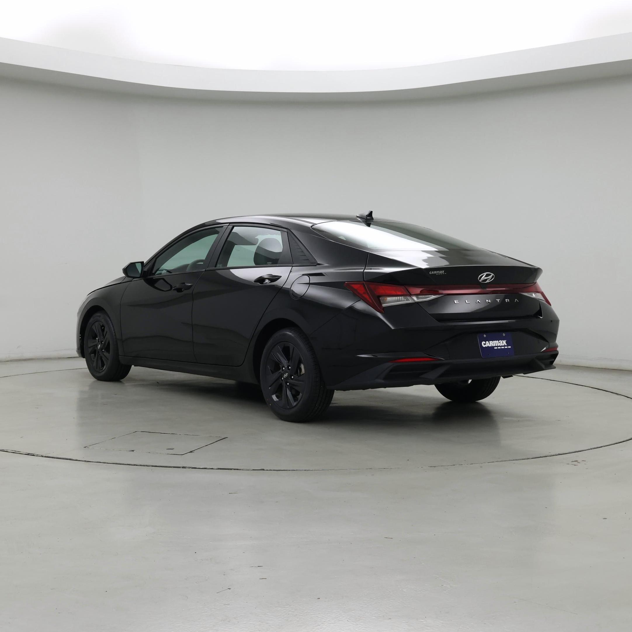 Thumbnail: 2023 Hyundai Elantra - 2