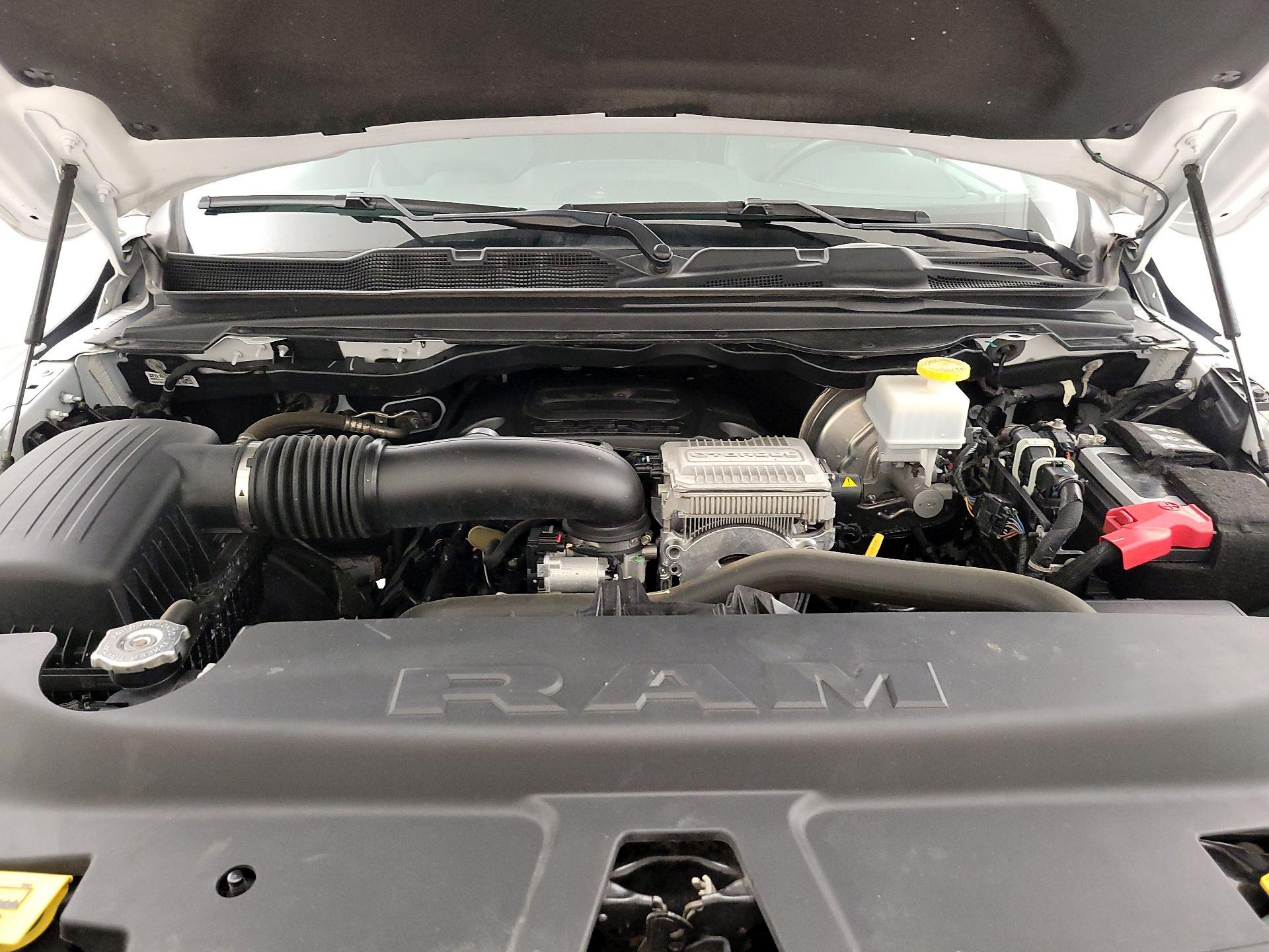 Thumbnail: 2024 RAM 1500 - 18