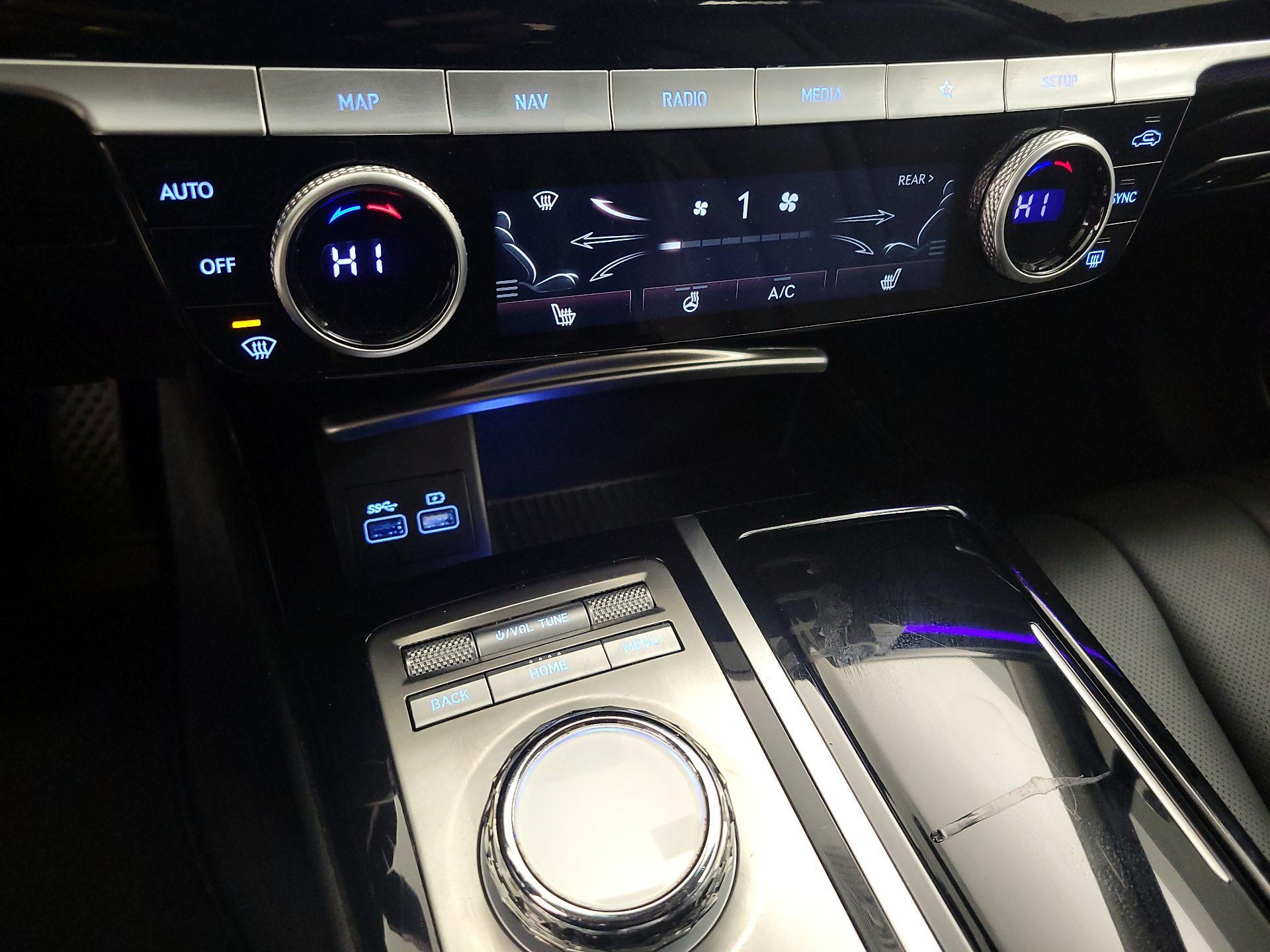 Thumbnail: 2023 Genesis G80 - 17