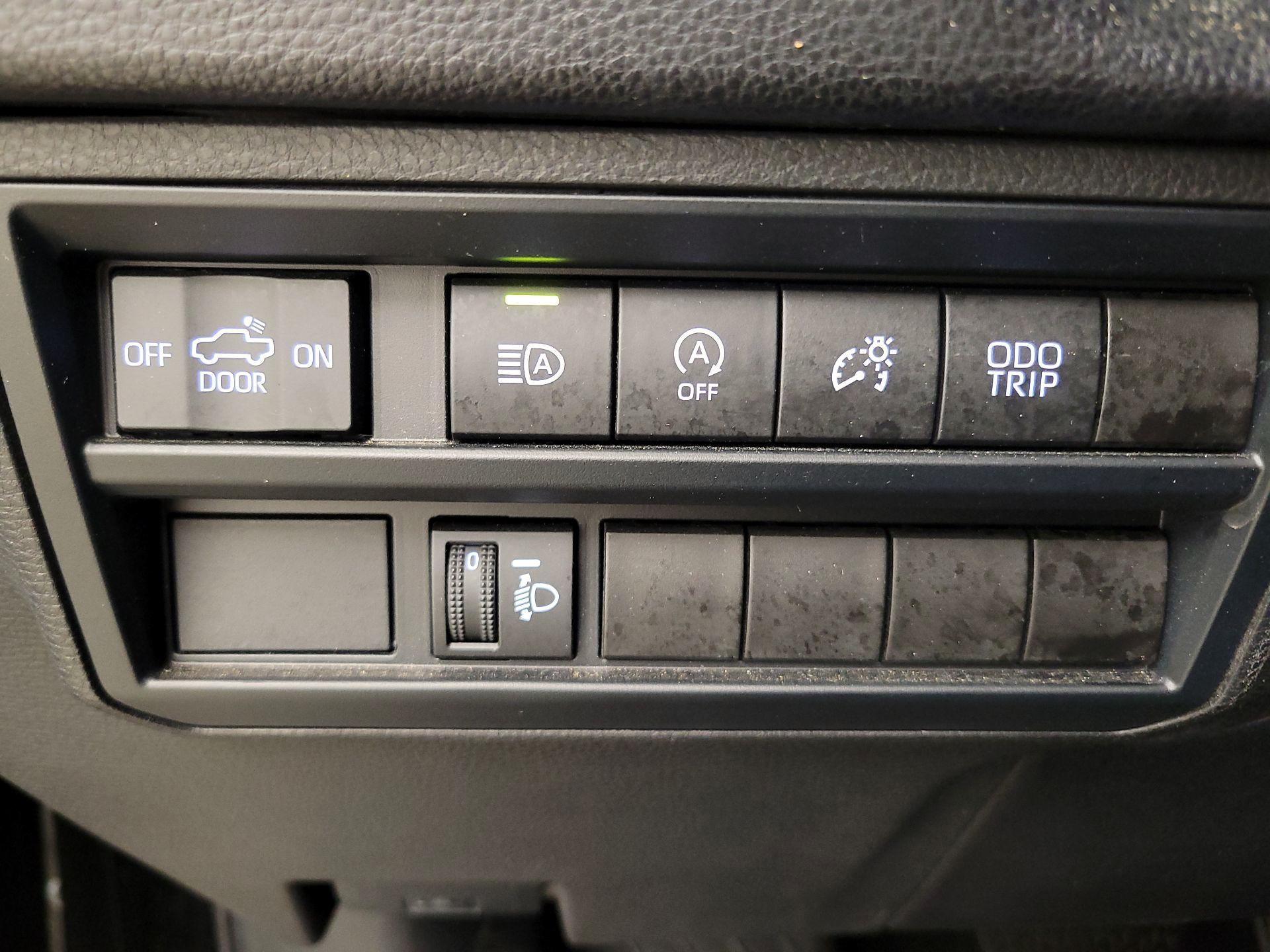 Thumbnail: 2023 Toyota Tundra - 13