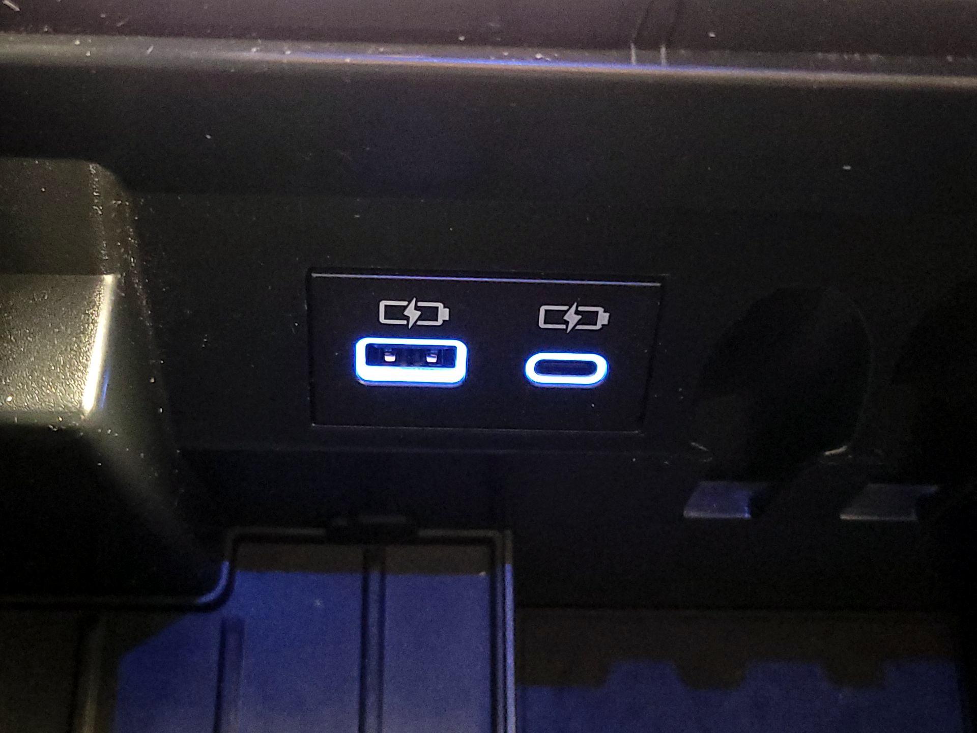 Thumbnail: 2023 Toyota Tundra - 18