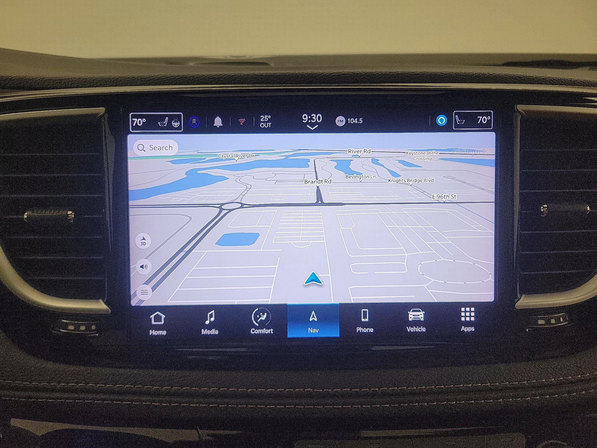 Thumbnail: 2022 Chrysler Pacifica - 14