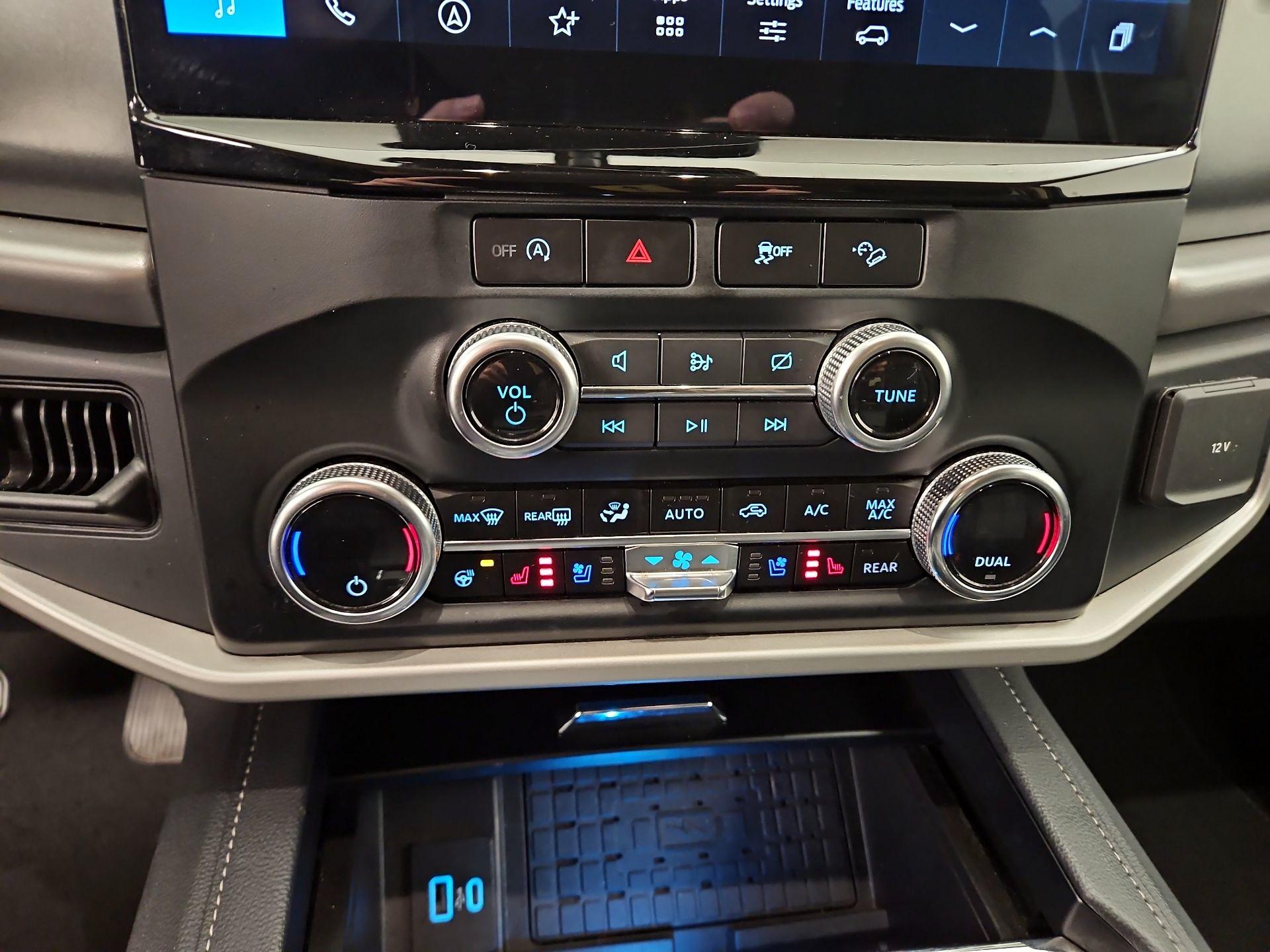 Thumbnail: 2024 Ford Expedition - 17