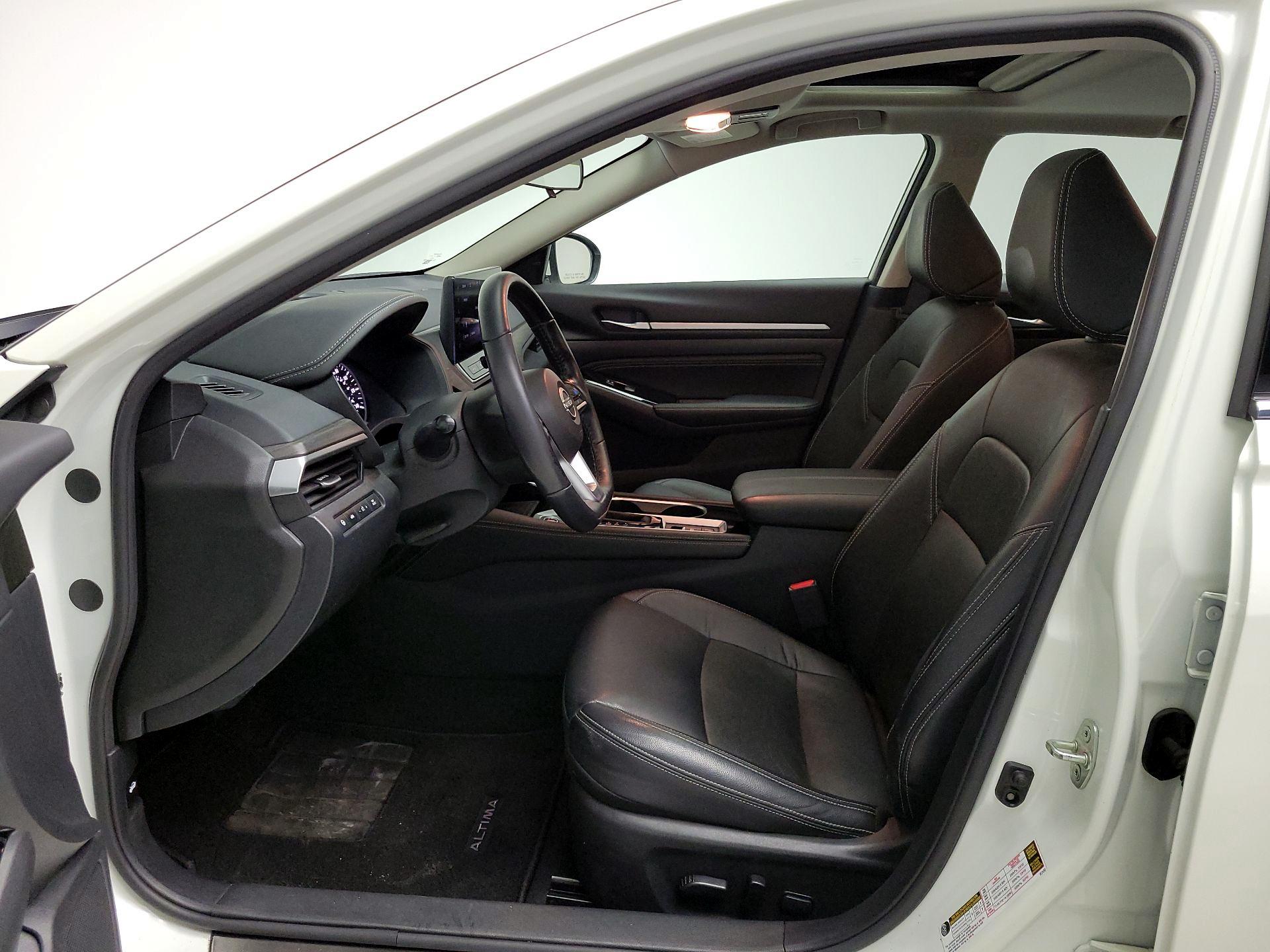 Thumbnail: 2023 Nissan Altima - 11