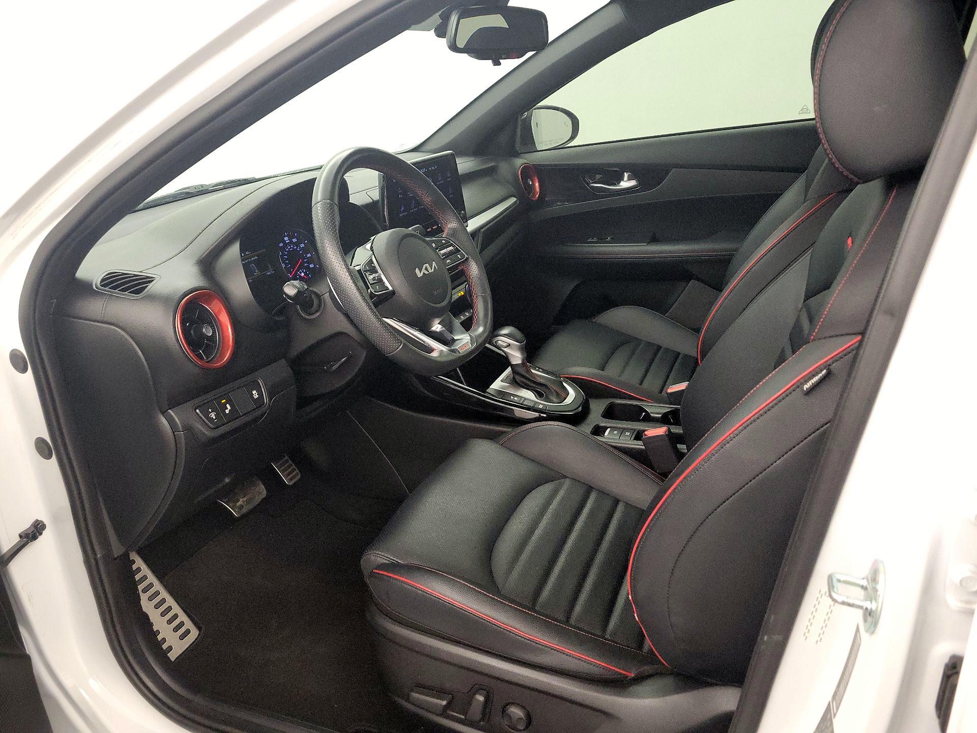 Thumbnail: 2023 Kia Forte - 11