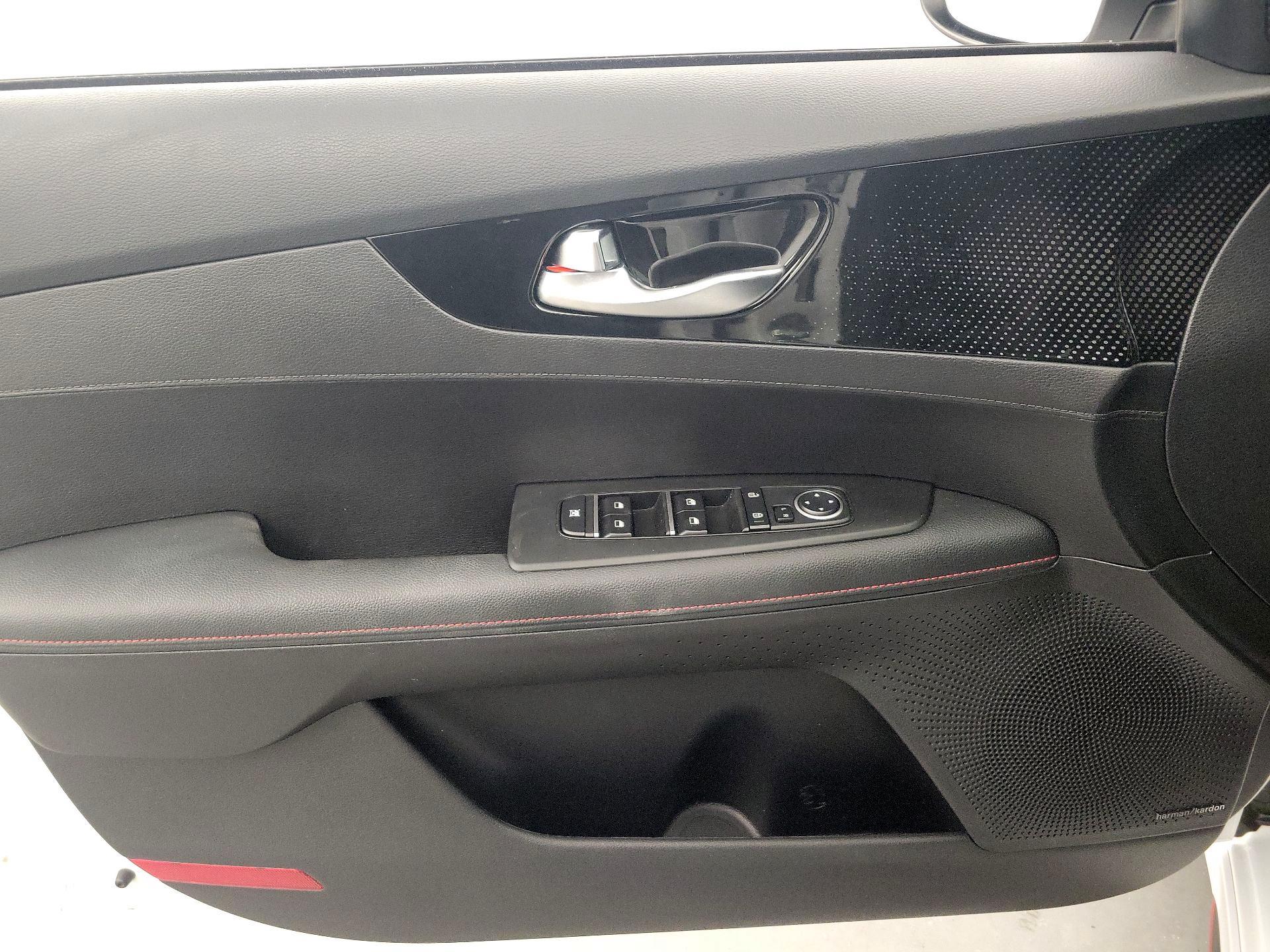 Thumbnail: 2023 Kia Forte - 12