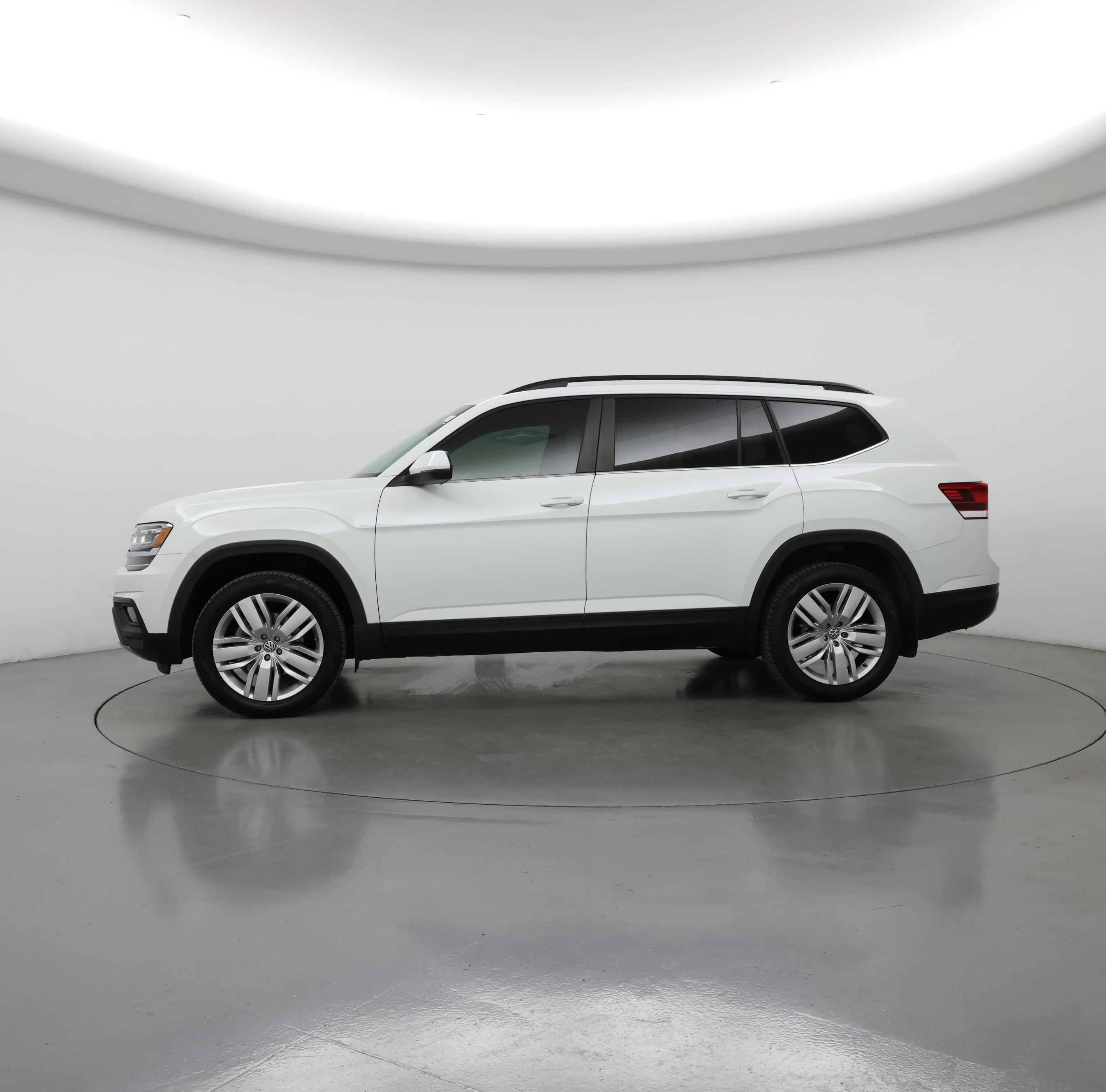 Thumbnail: 2020 Volkswagen Atlas - 3