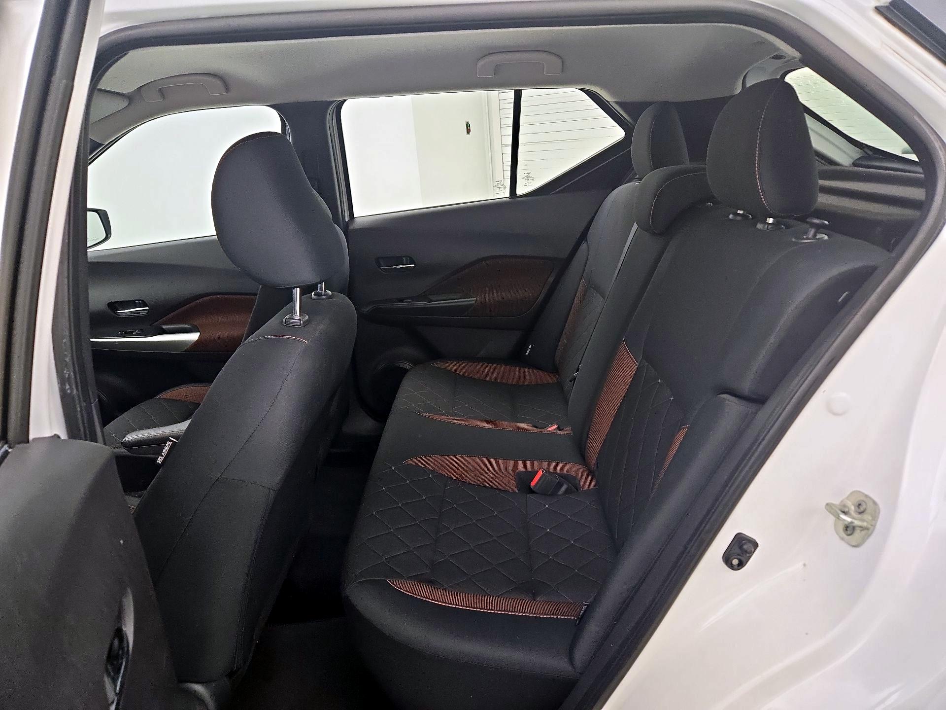 Thumbnail: 2020 Nissan Kicks - 19