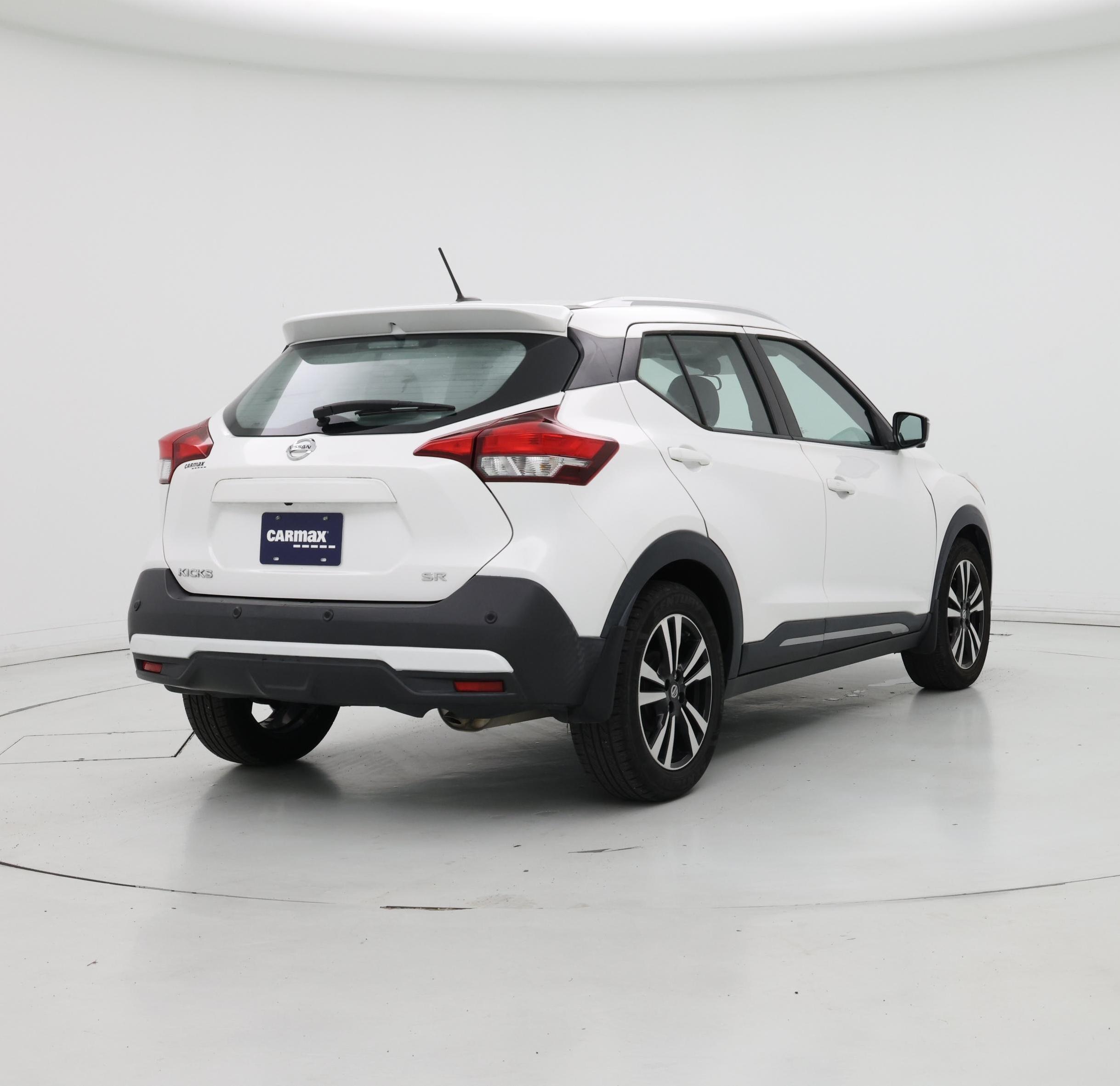 Thumbnail: 2020 Nissan Kicks - 8
