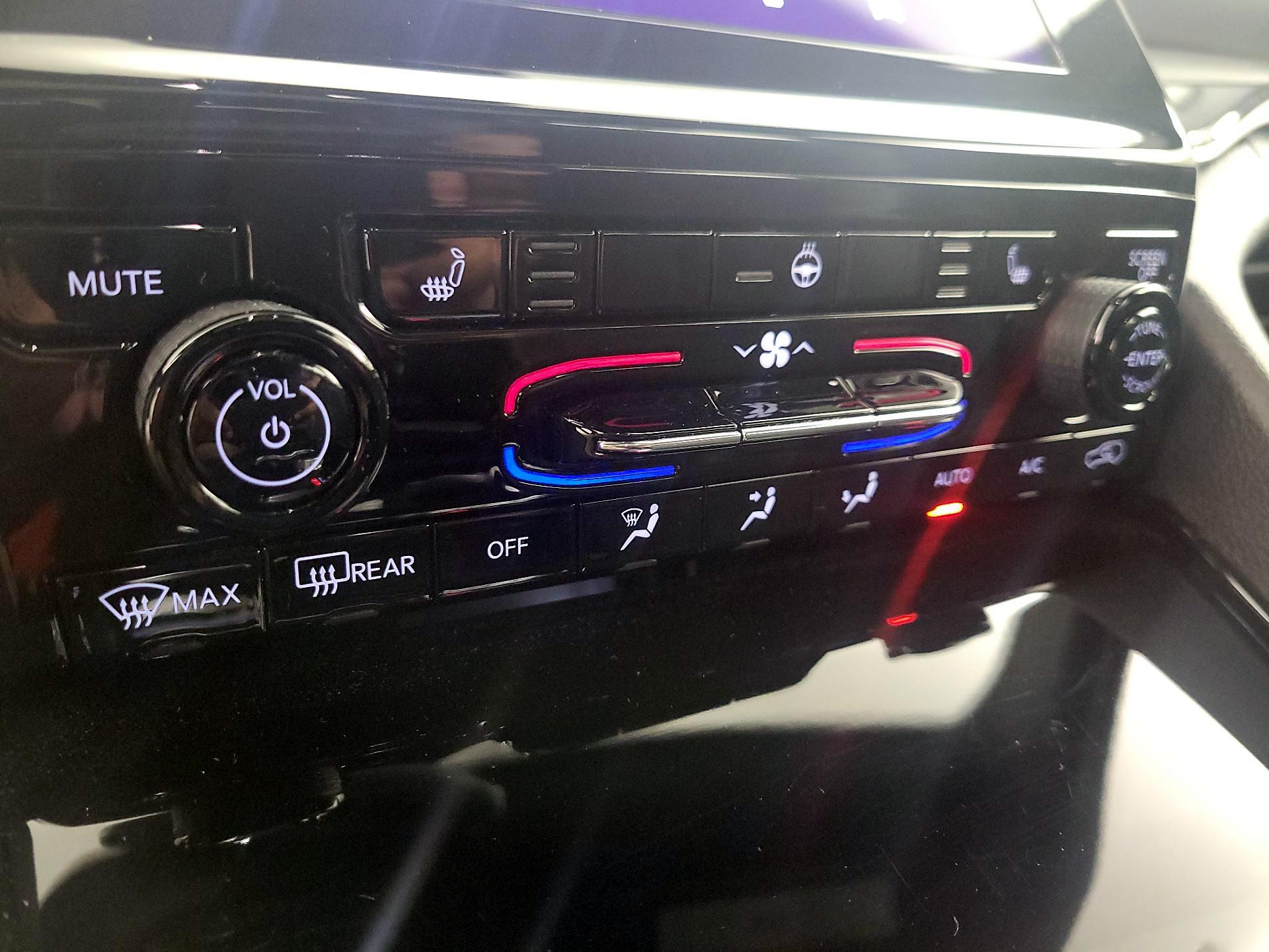 Thumbnail: 2023 Jeep Grand Cherokee - 16