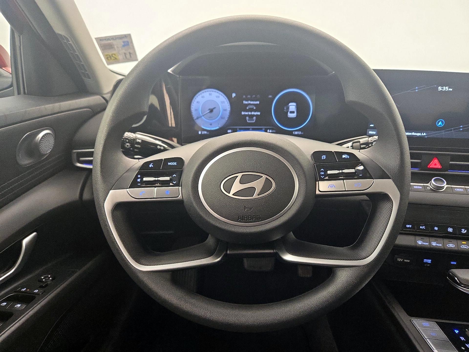 Thumbnail: 2024 Hyundai Elantra - 10