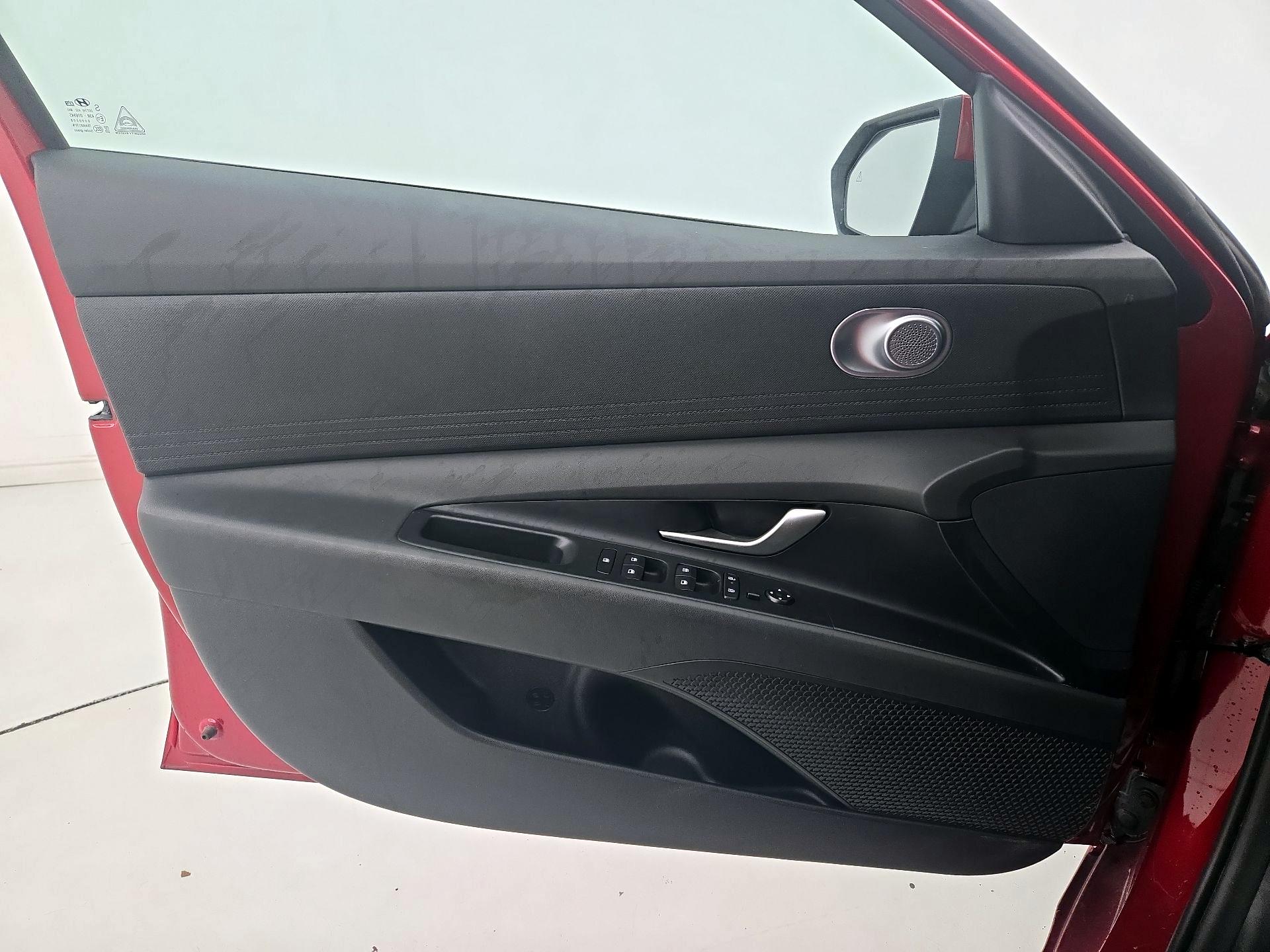 Thumbnail: 2024 Hyundai Elantra - 12