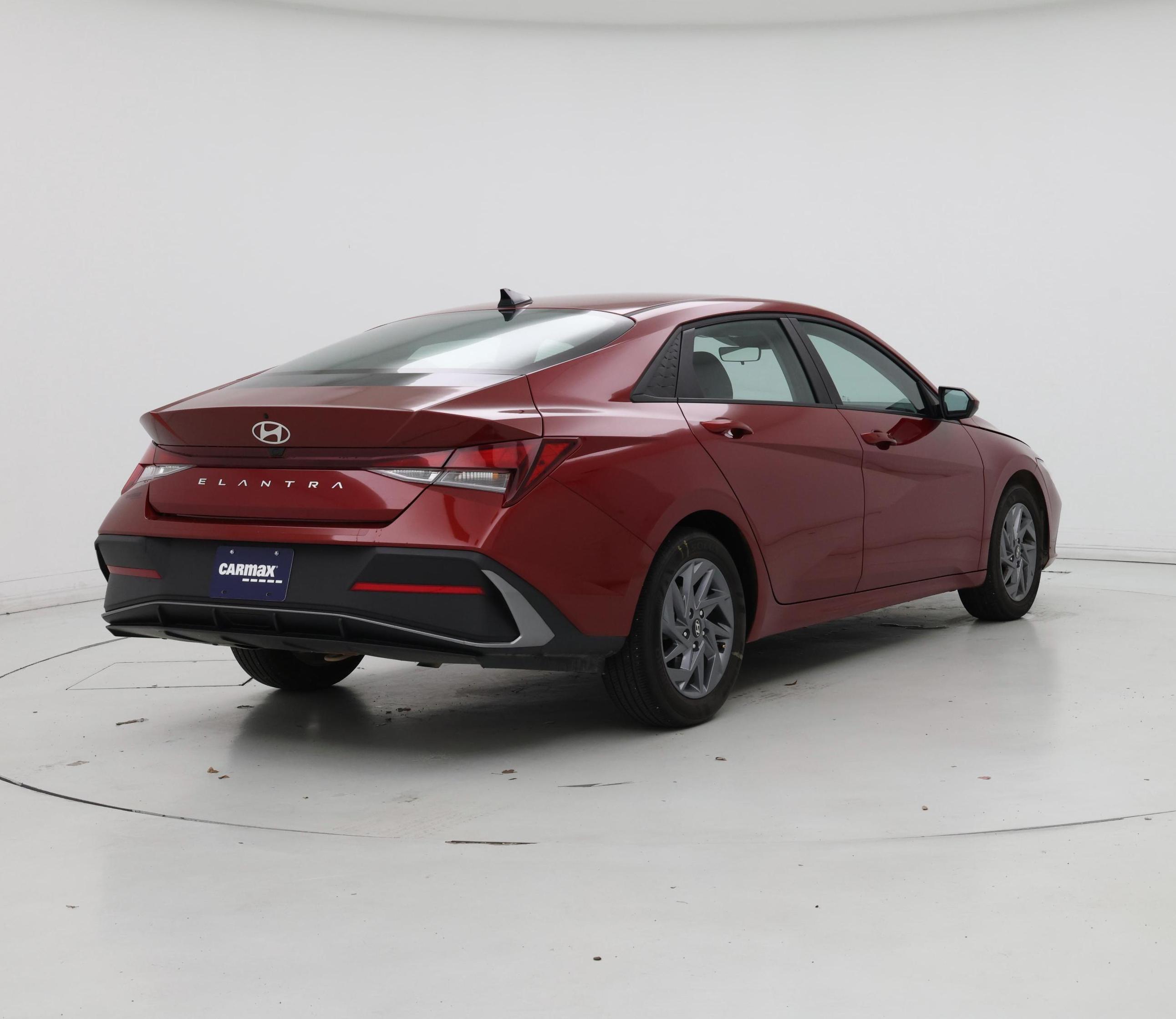 Thumbnail: 2024 Hyundai Elantra - 8