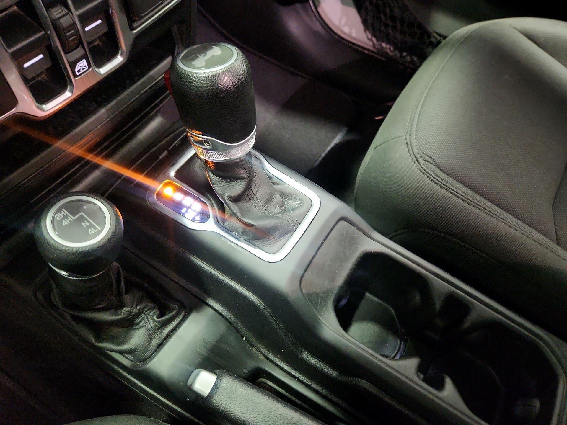 Thumbnail: 2021 Jeep Wrangler - 18