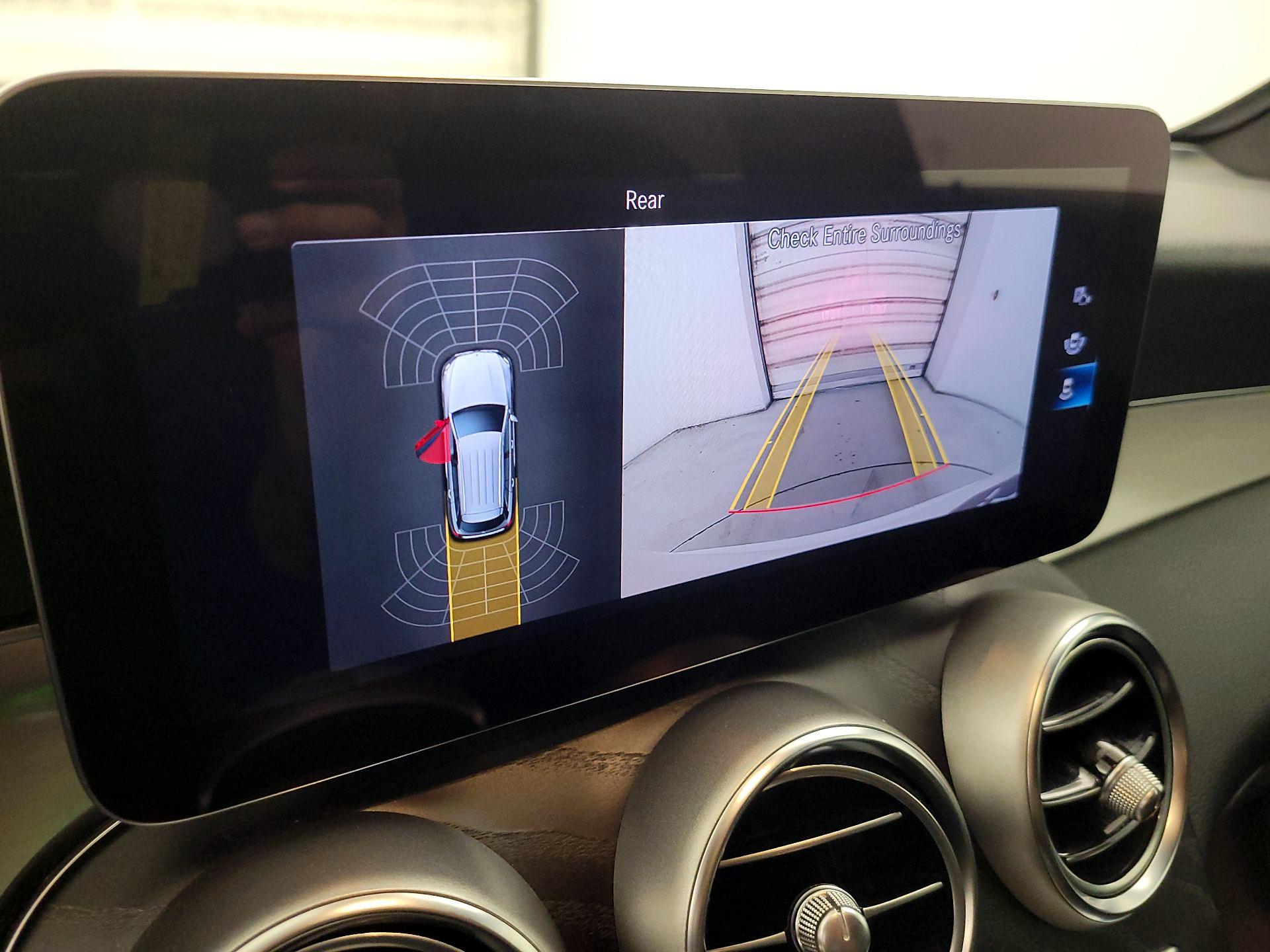 Thumbnail: 2022 Mercedes-Benz GLC - 14