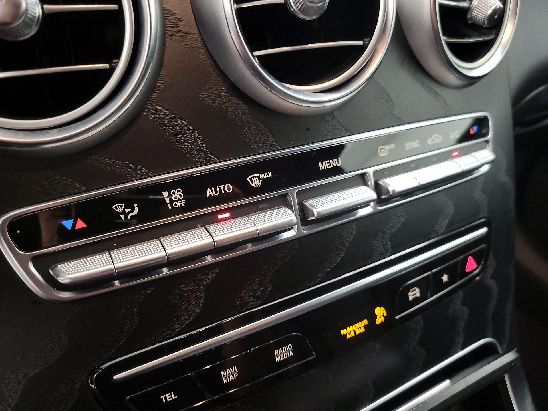 Thumbnail: 2022 Mercedes-Benz GLC - 16