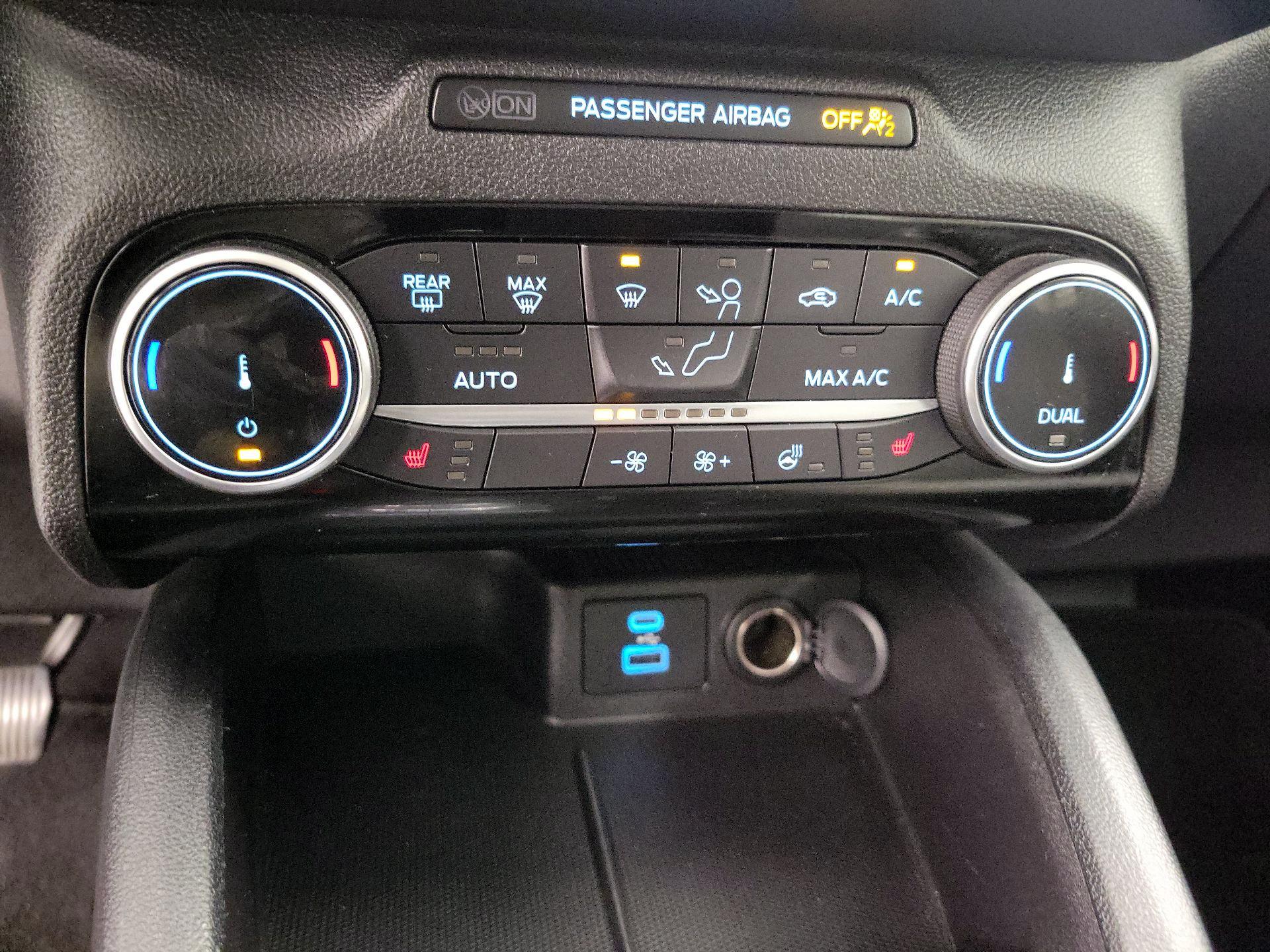 Thumbnail: 2022 Ford Escape - 16