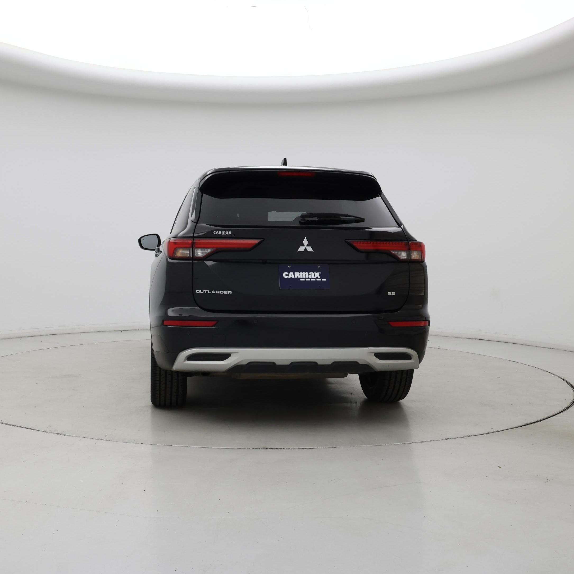 Thumbnail: 2023 Mitsubishi Outlander - 6