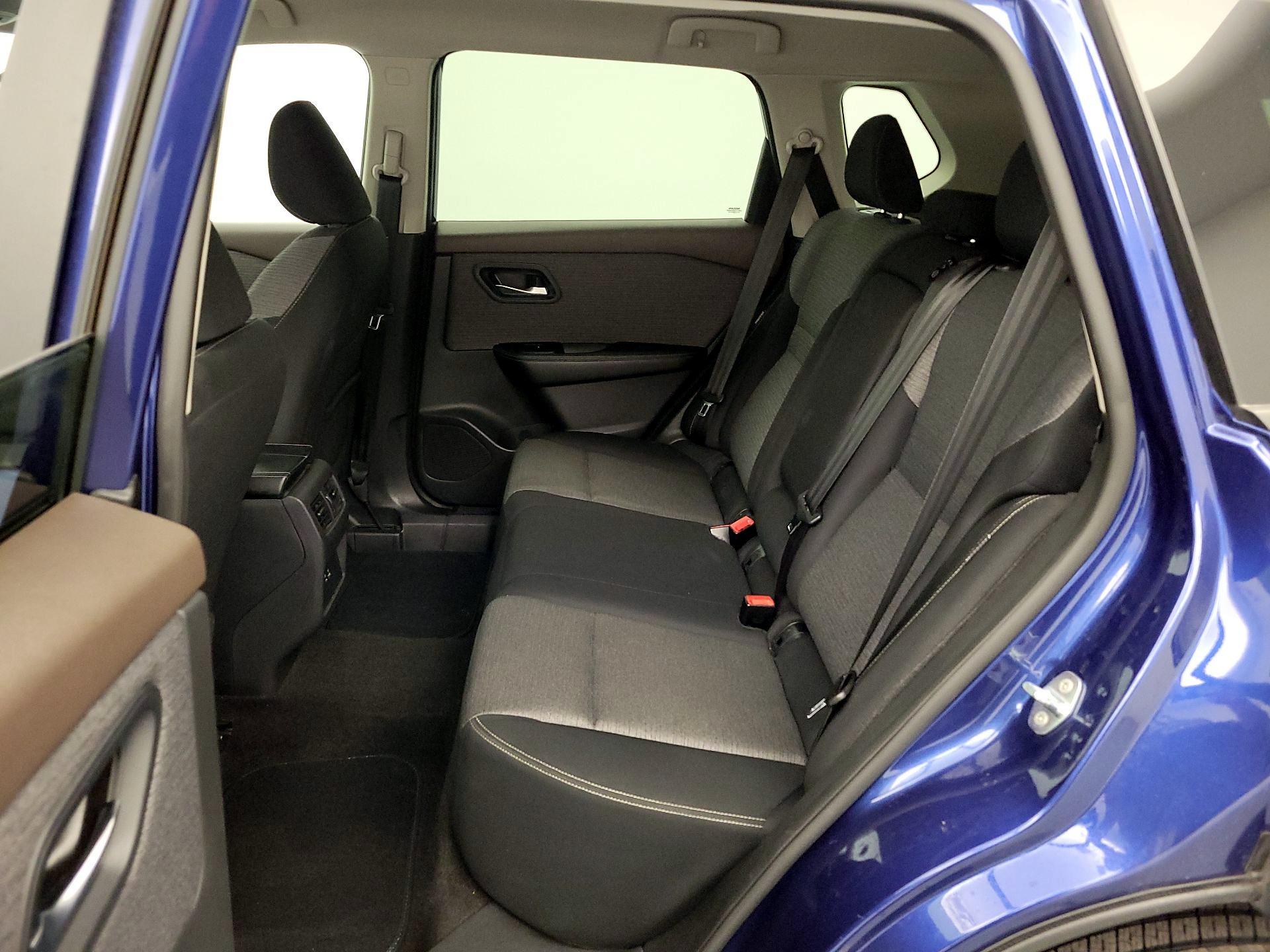 Thumbnail: 2023 Nissan Rogue - 19