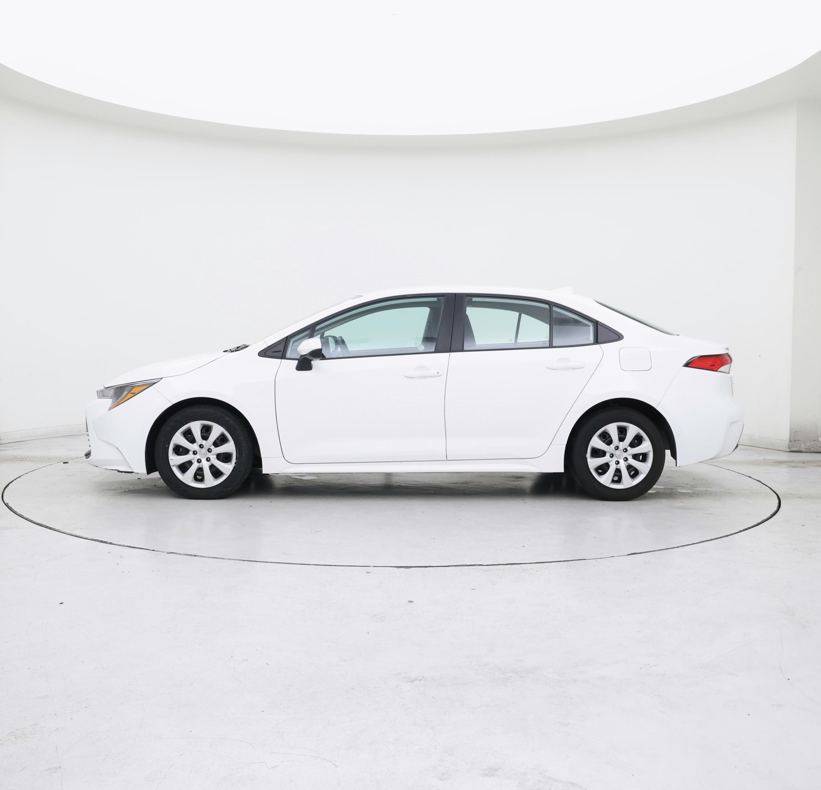 Thumbnail: 2024 Toyota Corolla - 3