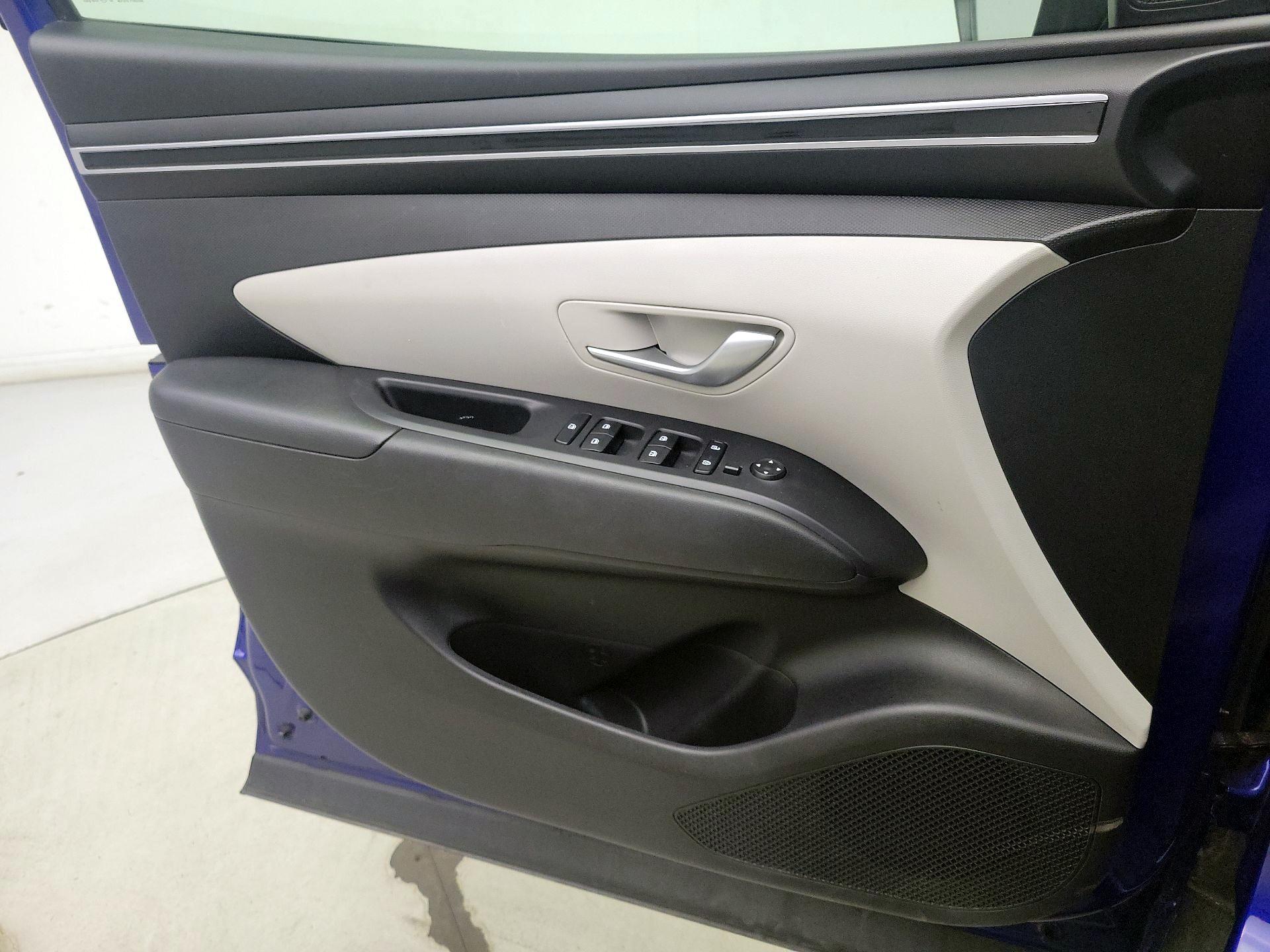 Thumbnail: 2023 Hyundai Tucson - 12