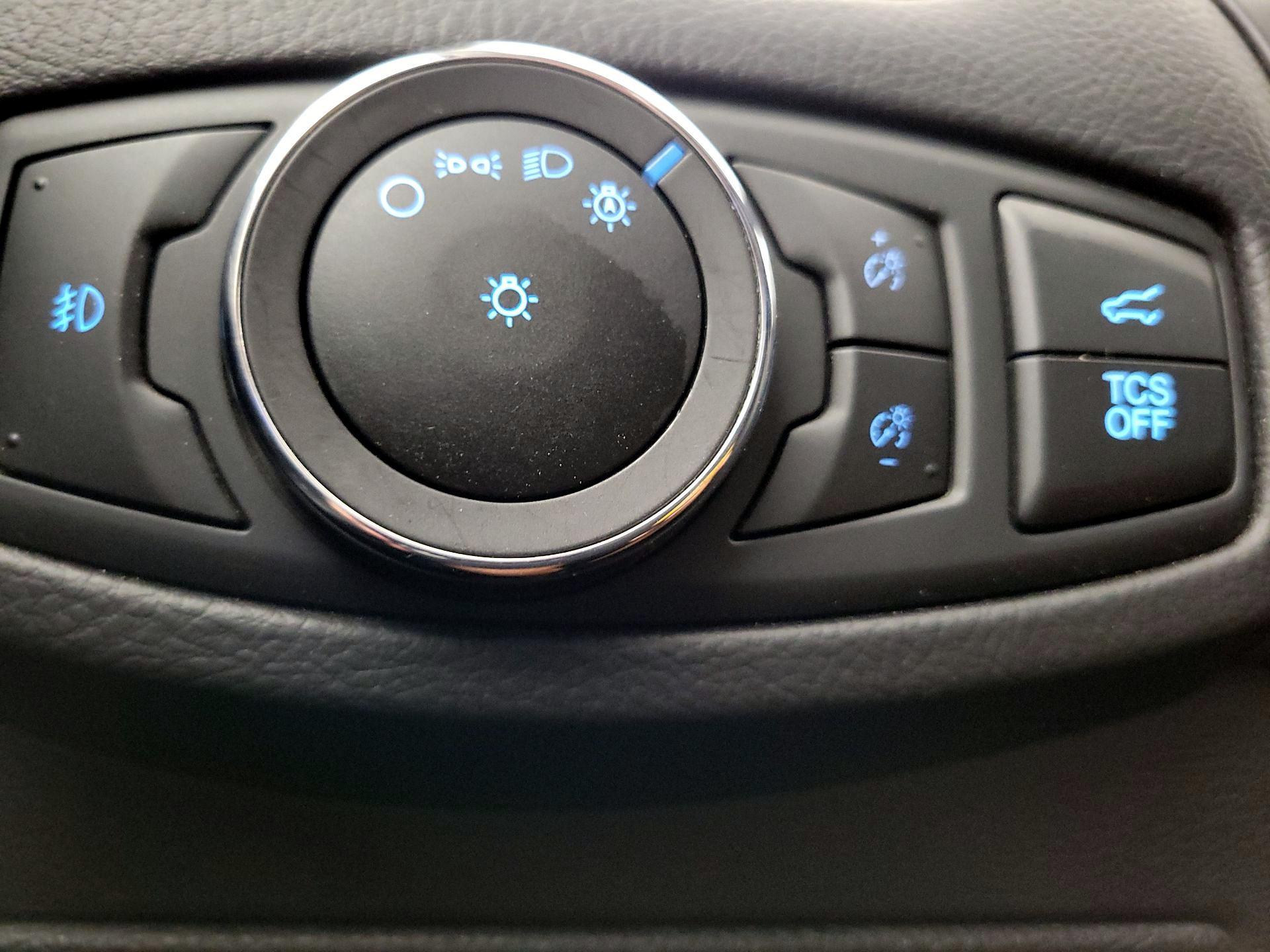 Thumbnail: 2022 Ford Edge - 13