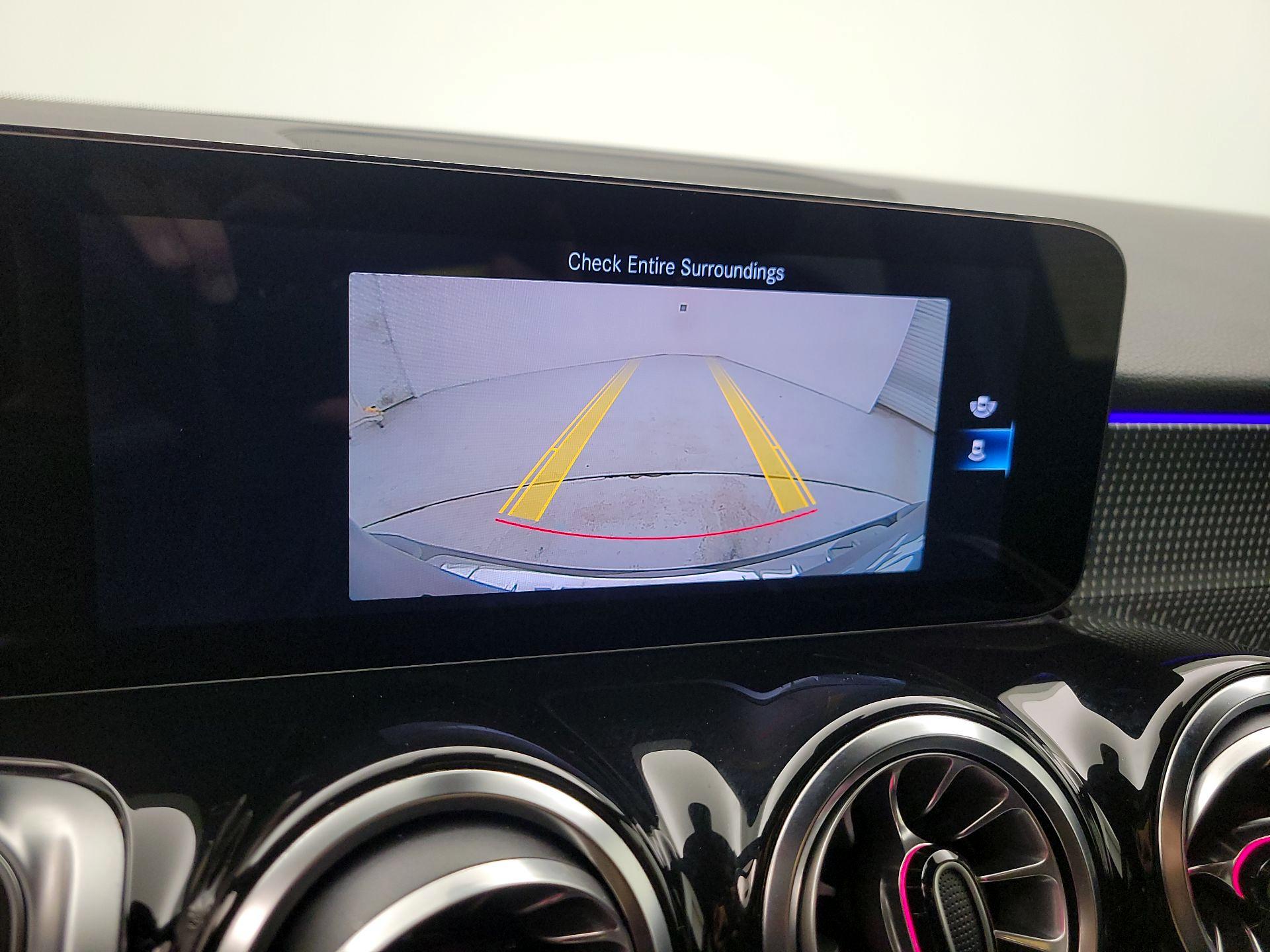 Thumbnail: 2022 Mercedes-Benz GLB - 15