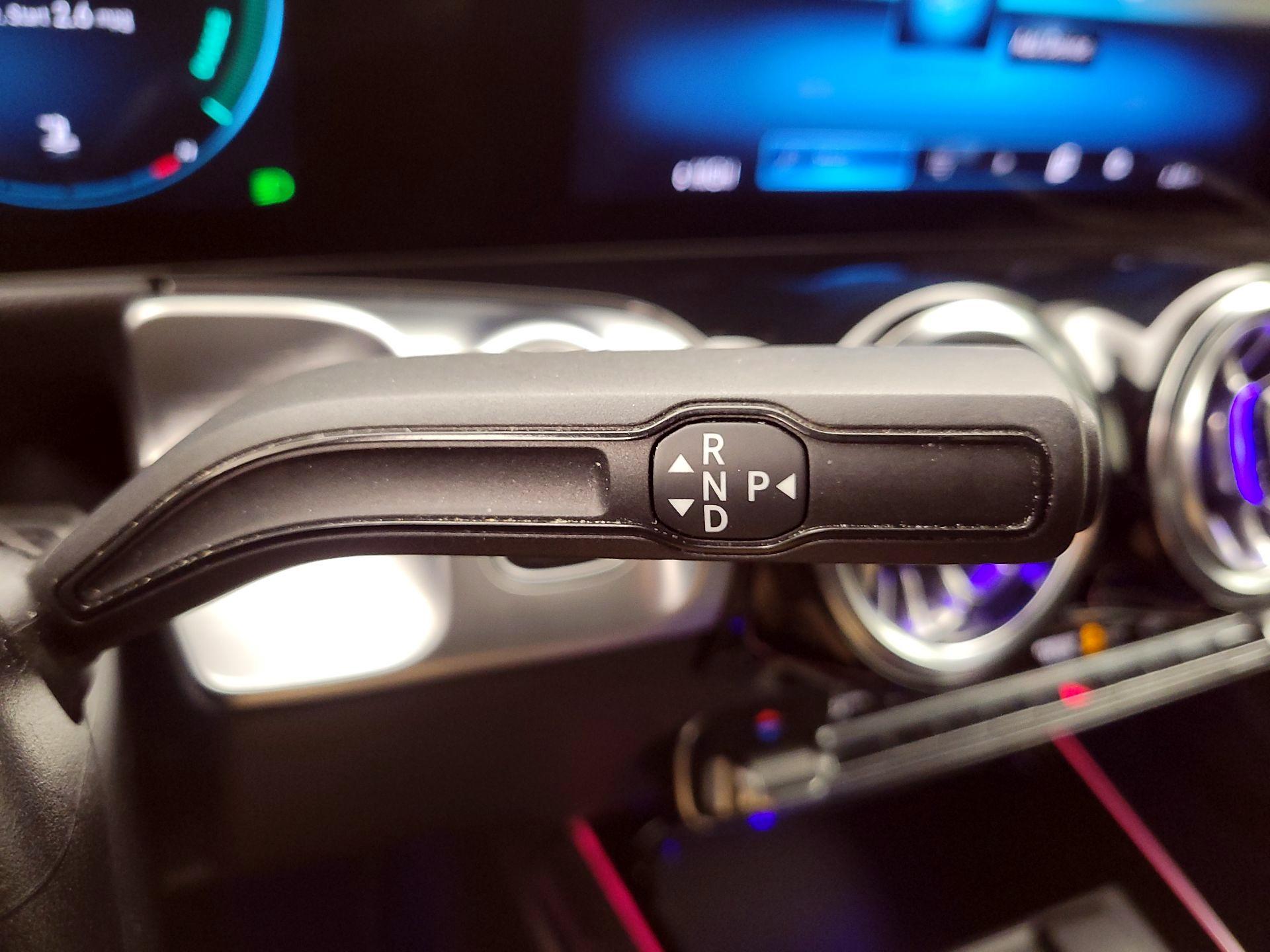 Thumbnail: 2022 Mercedes-Benz GLB - 18