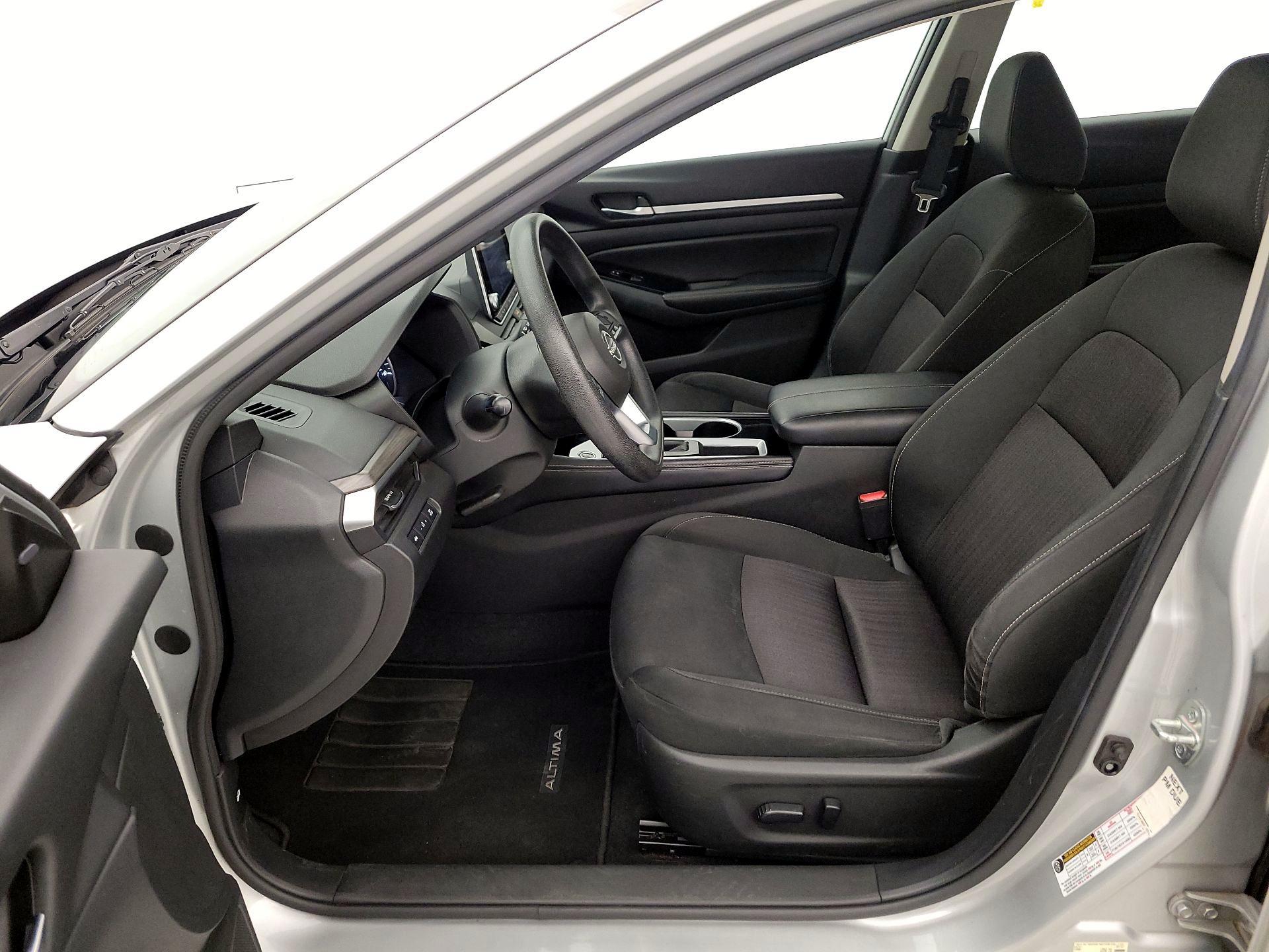 Thumbnail: 2023 Nissan Altima - 11