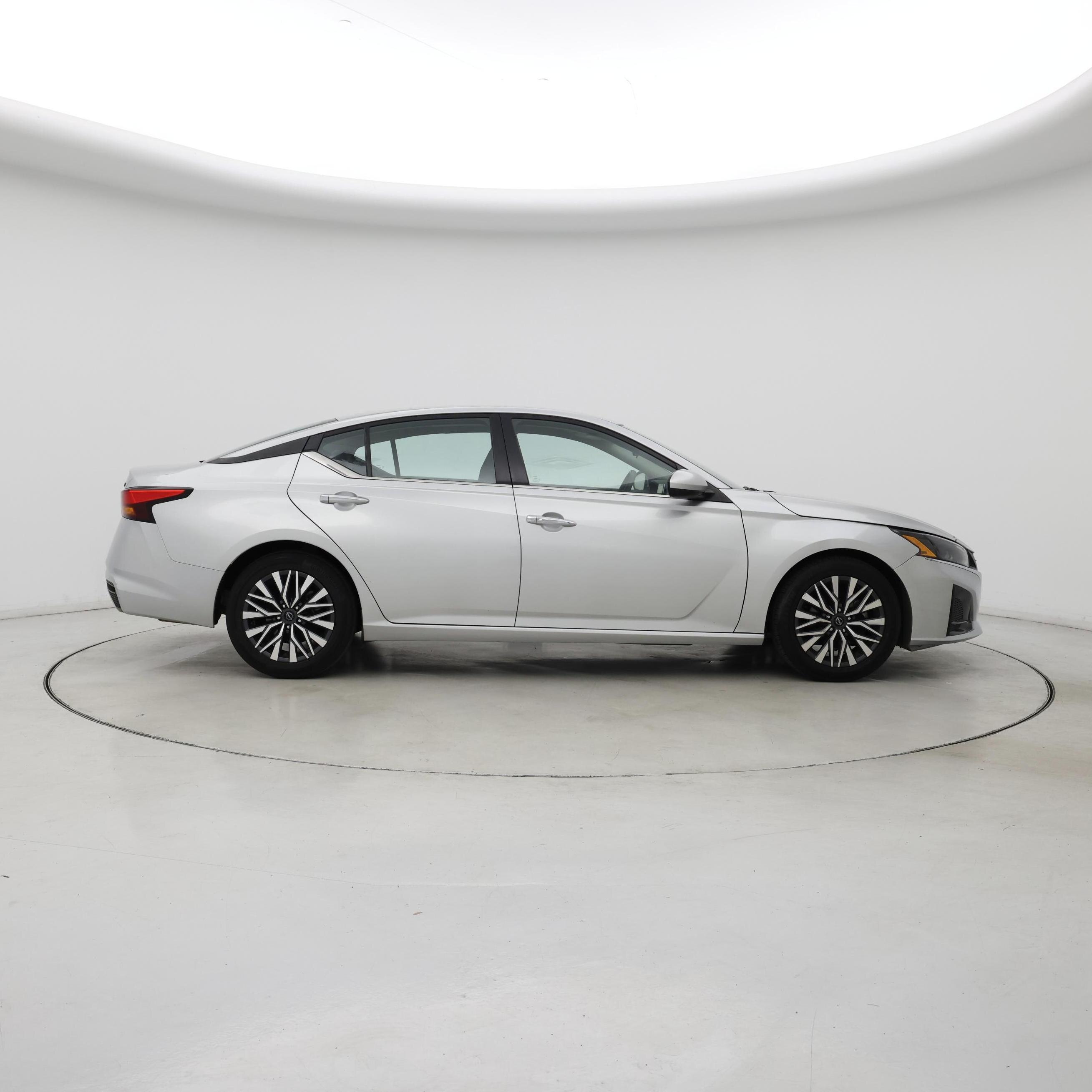 Thumbnail: 2023 Nissan Altima - 7