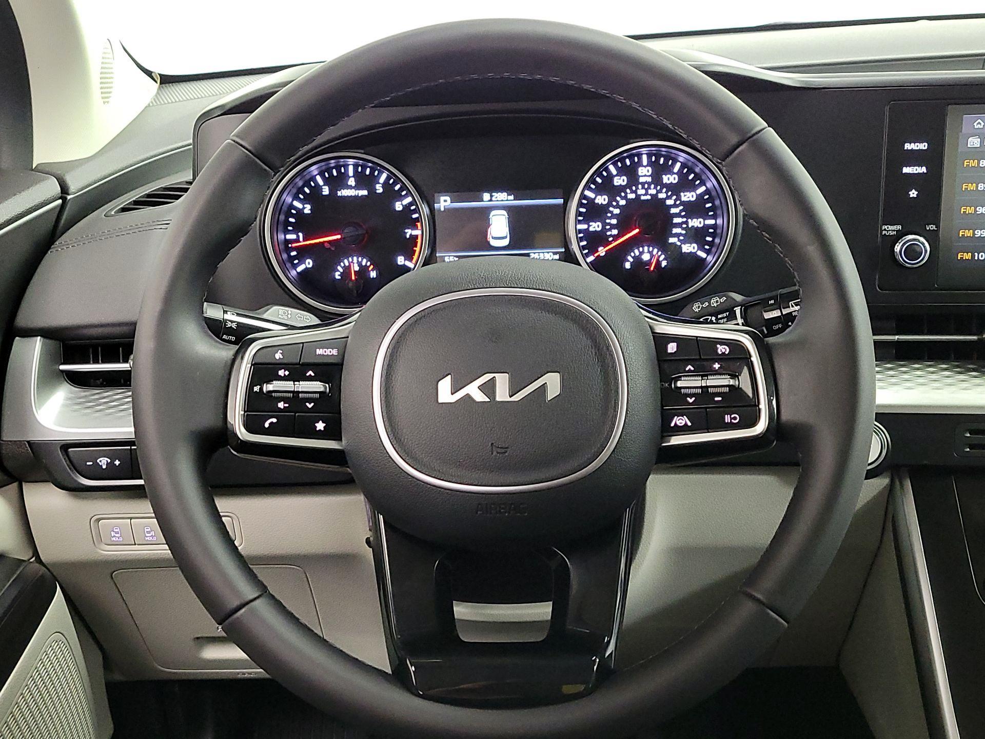 Thumbnail: 2024 Kia Carnival - 10