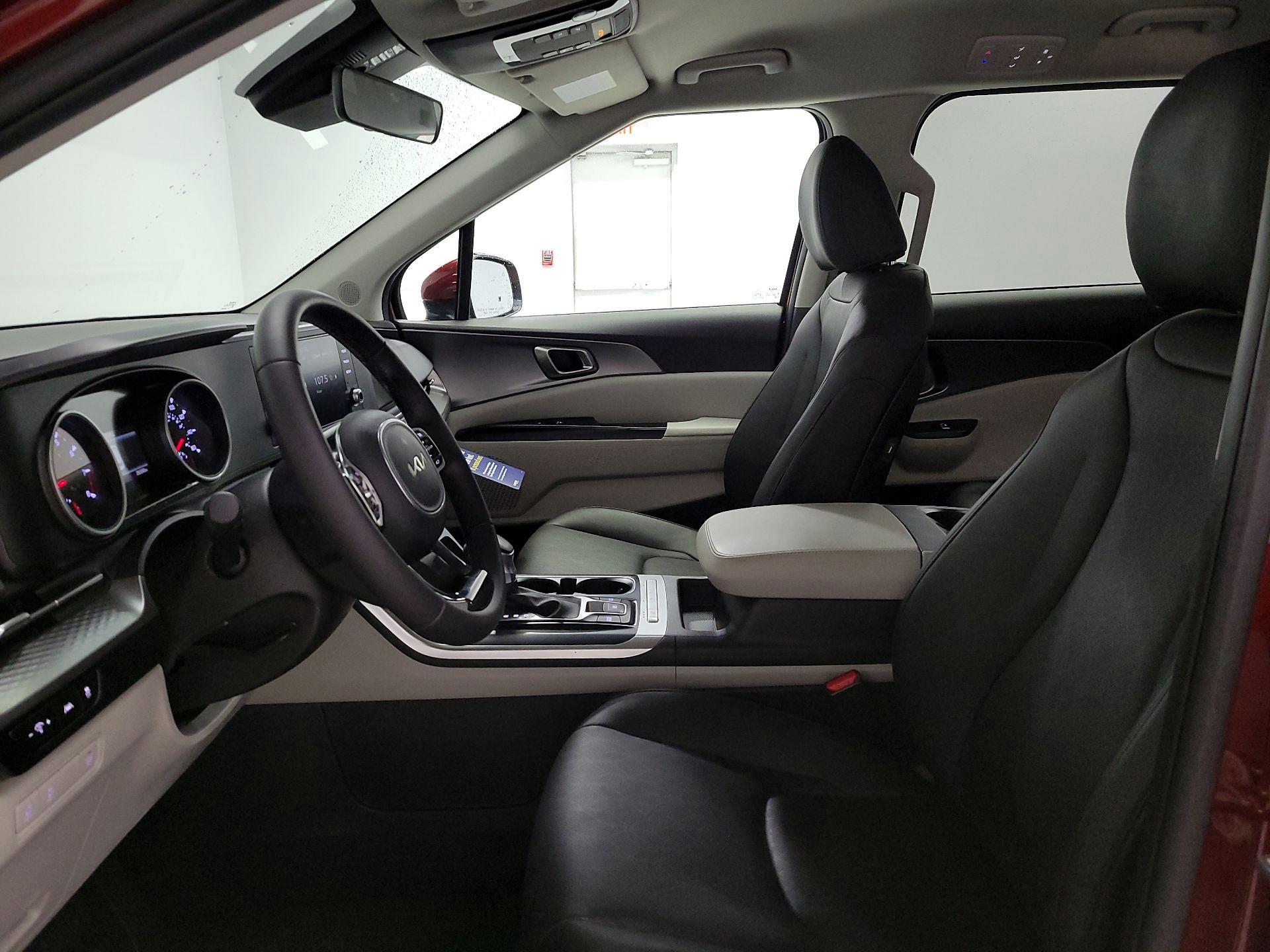 Thumbnail: 2024 Kia Carnival - 11