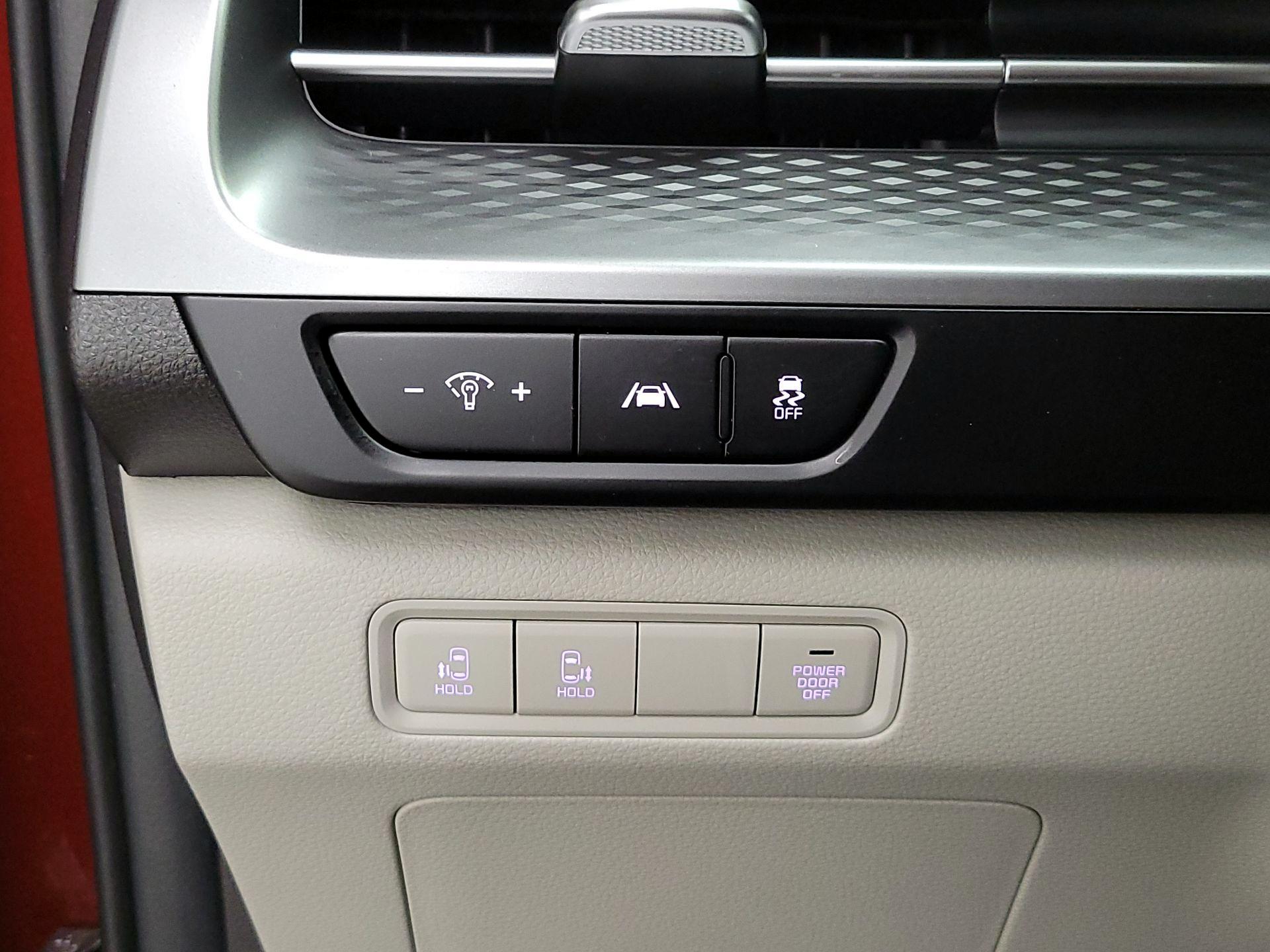 Thumbnail: 2024 Kia Carnival - 13