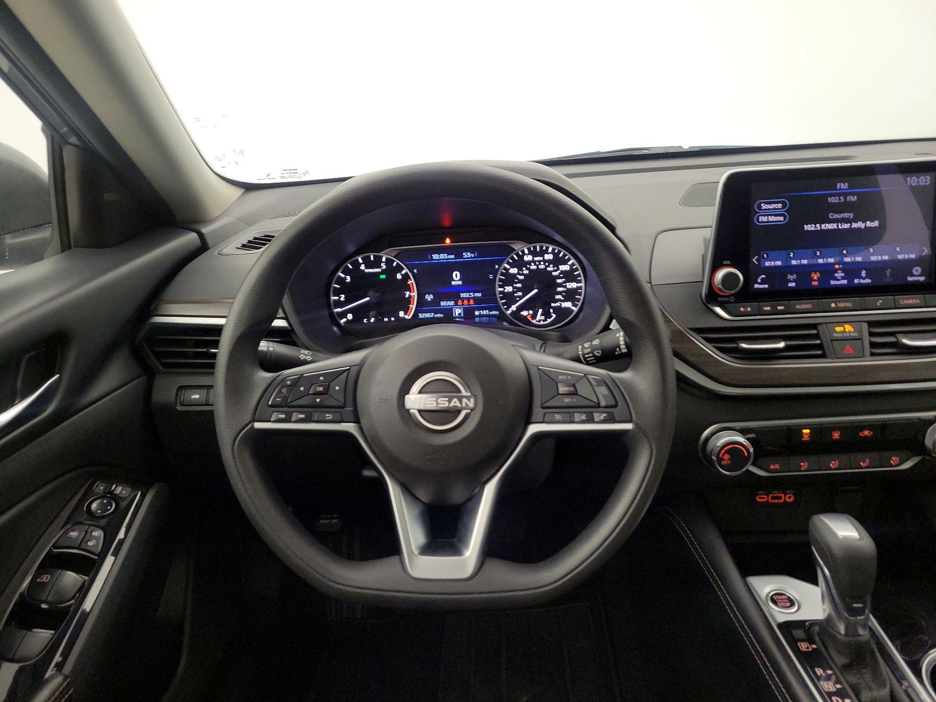 Thumbnail: 2023 Nissan Altima - 10