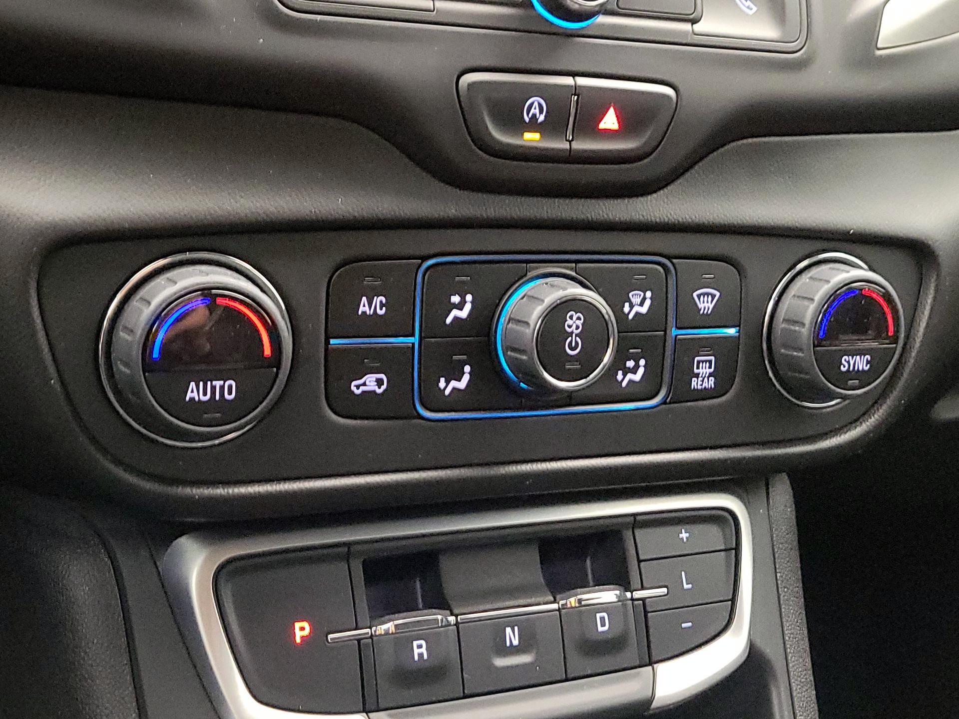 Thumbnail: 2022 GMC Terrain - 16