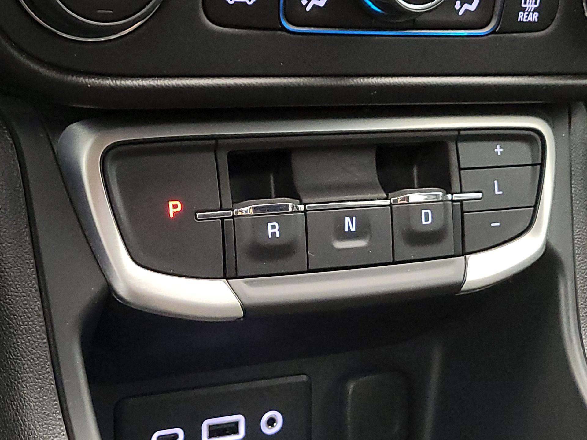 Thumbnail: 2022 GMC Terrain - 17