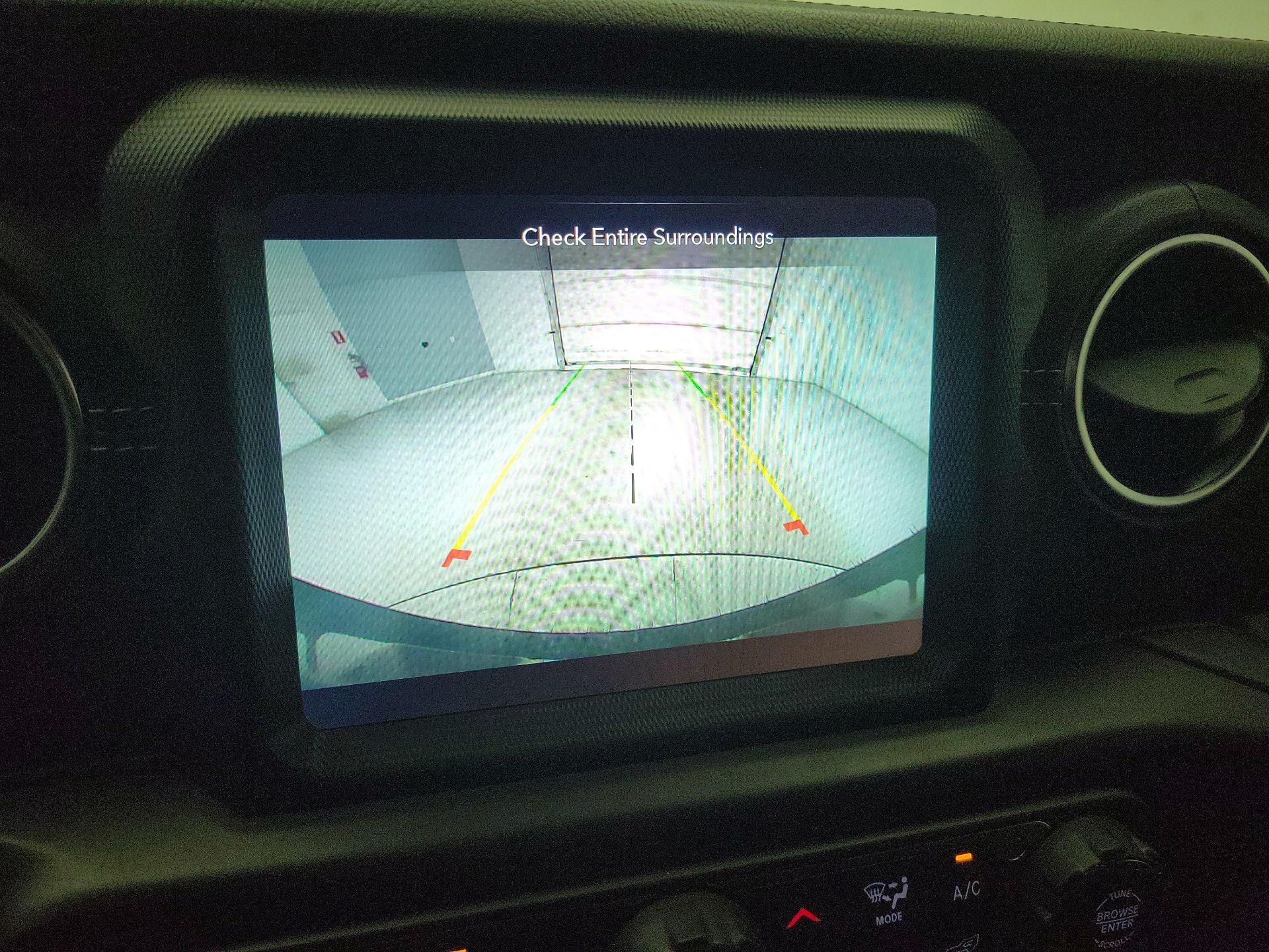 Thumbnail: 2022 Jeep Wrangler - 15