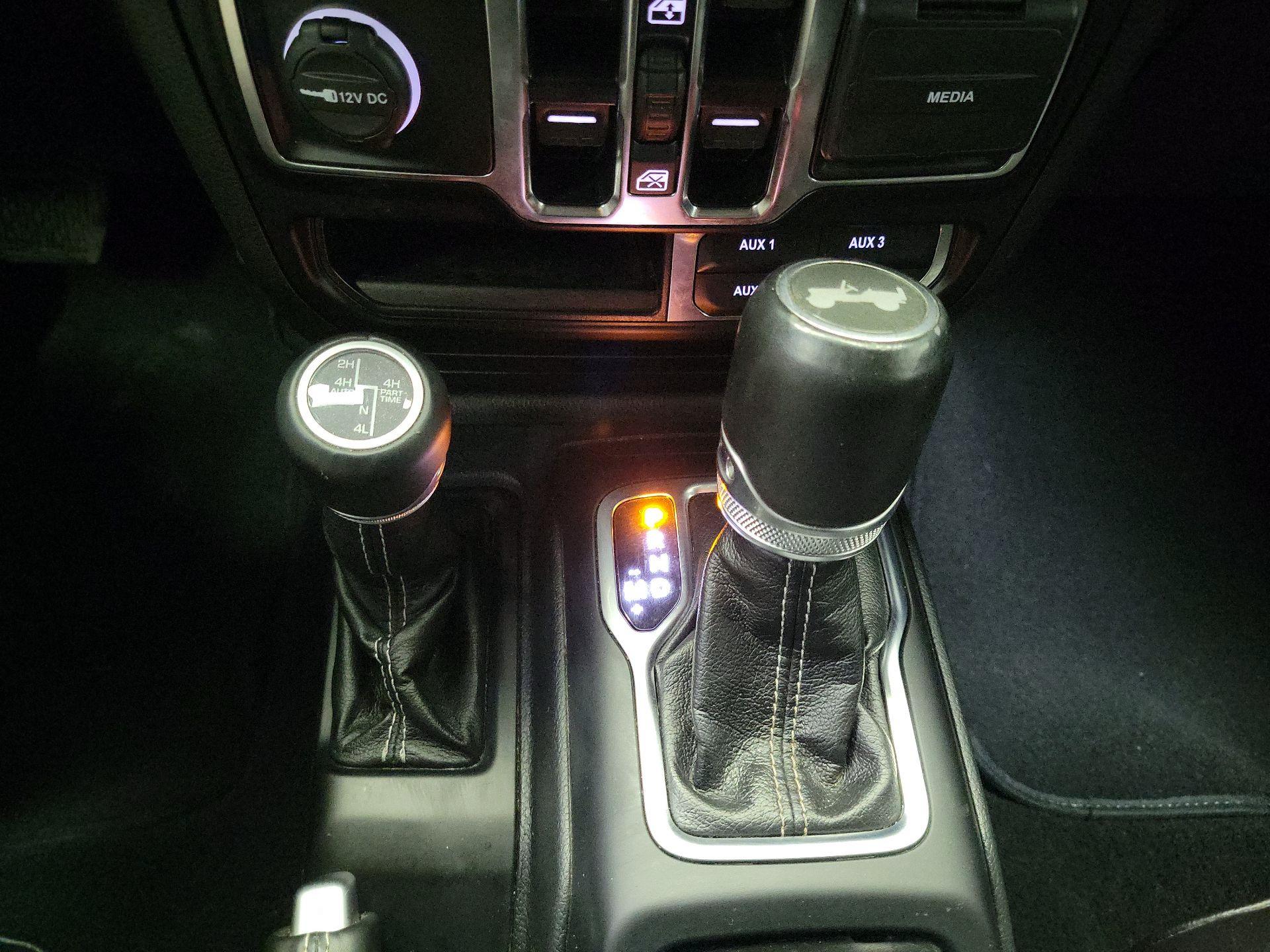 Thumbnail: 2022 Jeep Wrangler - 18